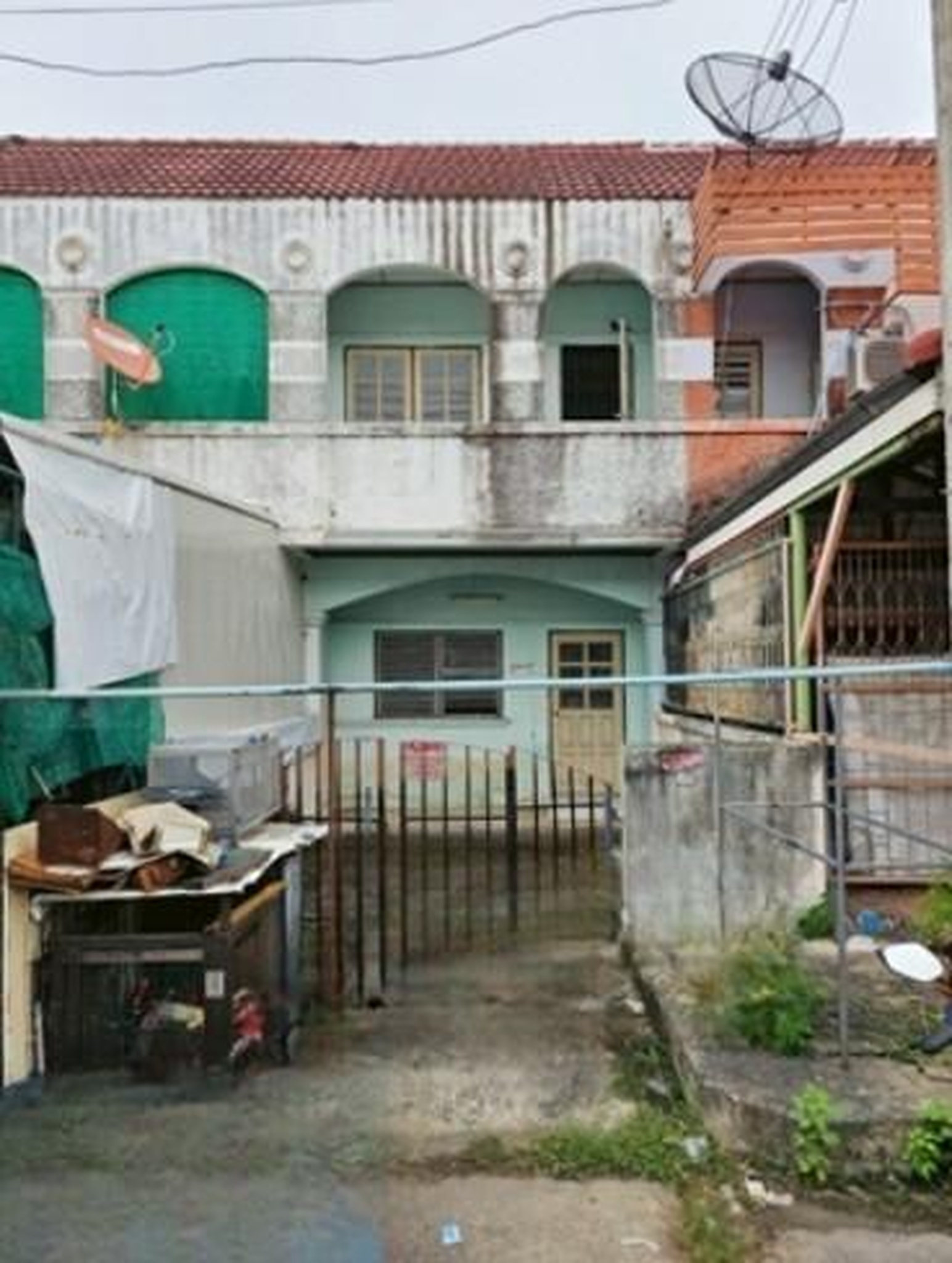 ทรัพย์สถาบันโดย GHB ทาวน์เฮาส์  บางบัวทอง นนทบุรี