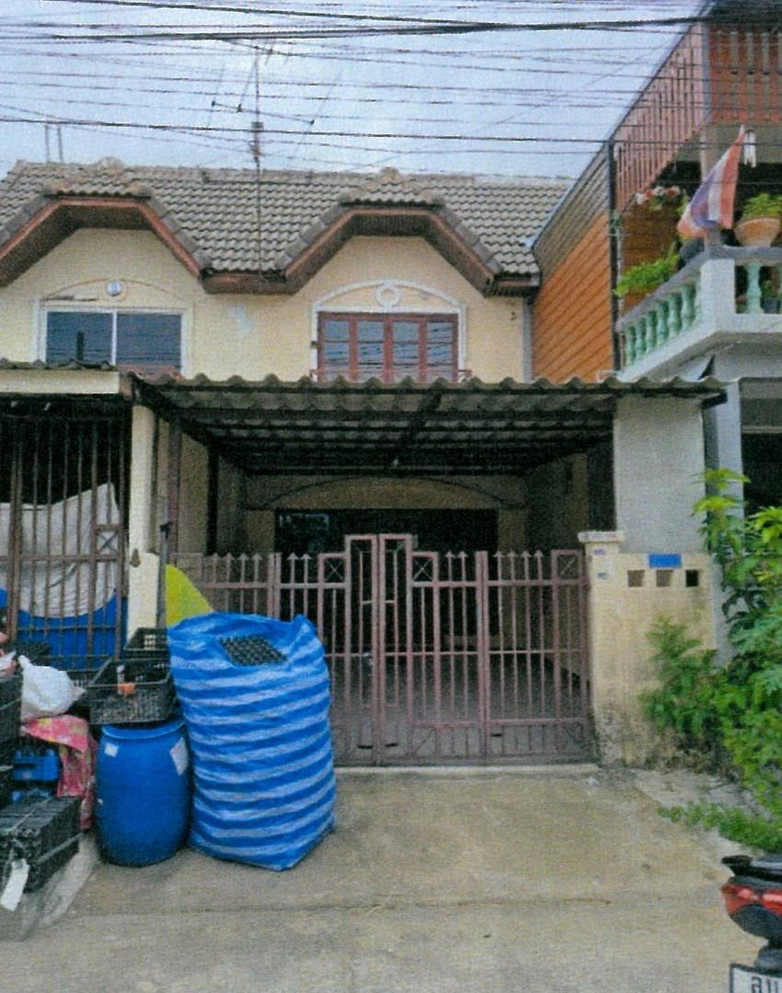 ทรัพย์สถาบันโดย GHB ทาวน์เฮาส์ บางบัวทอง นนทบุรี