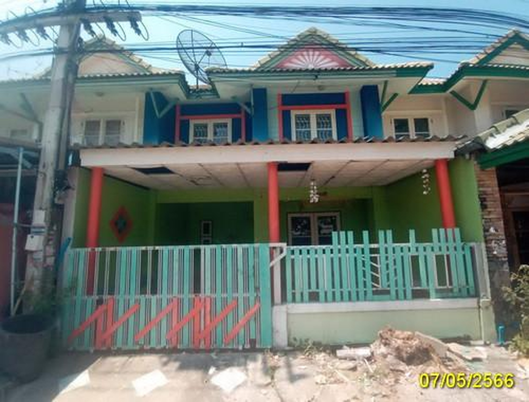 ทรัพย์สถาบันโดย GHB ทาวน์เฮาส์  คลองหลวง ปทุมธานี