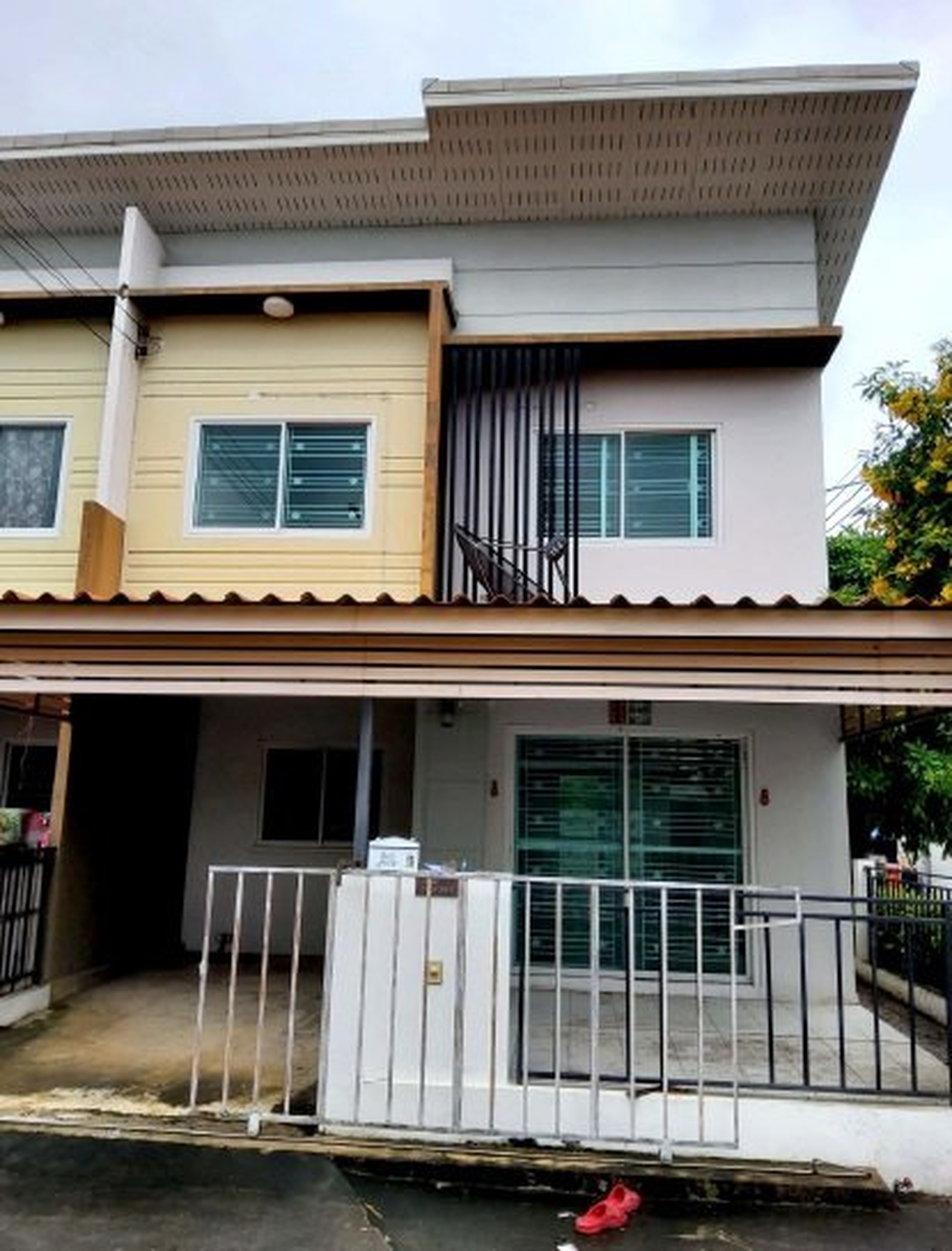 ทรัพย์สถาบันโดย SCB ทาวน์เฮาส์