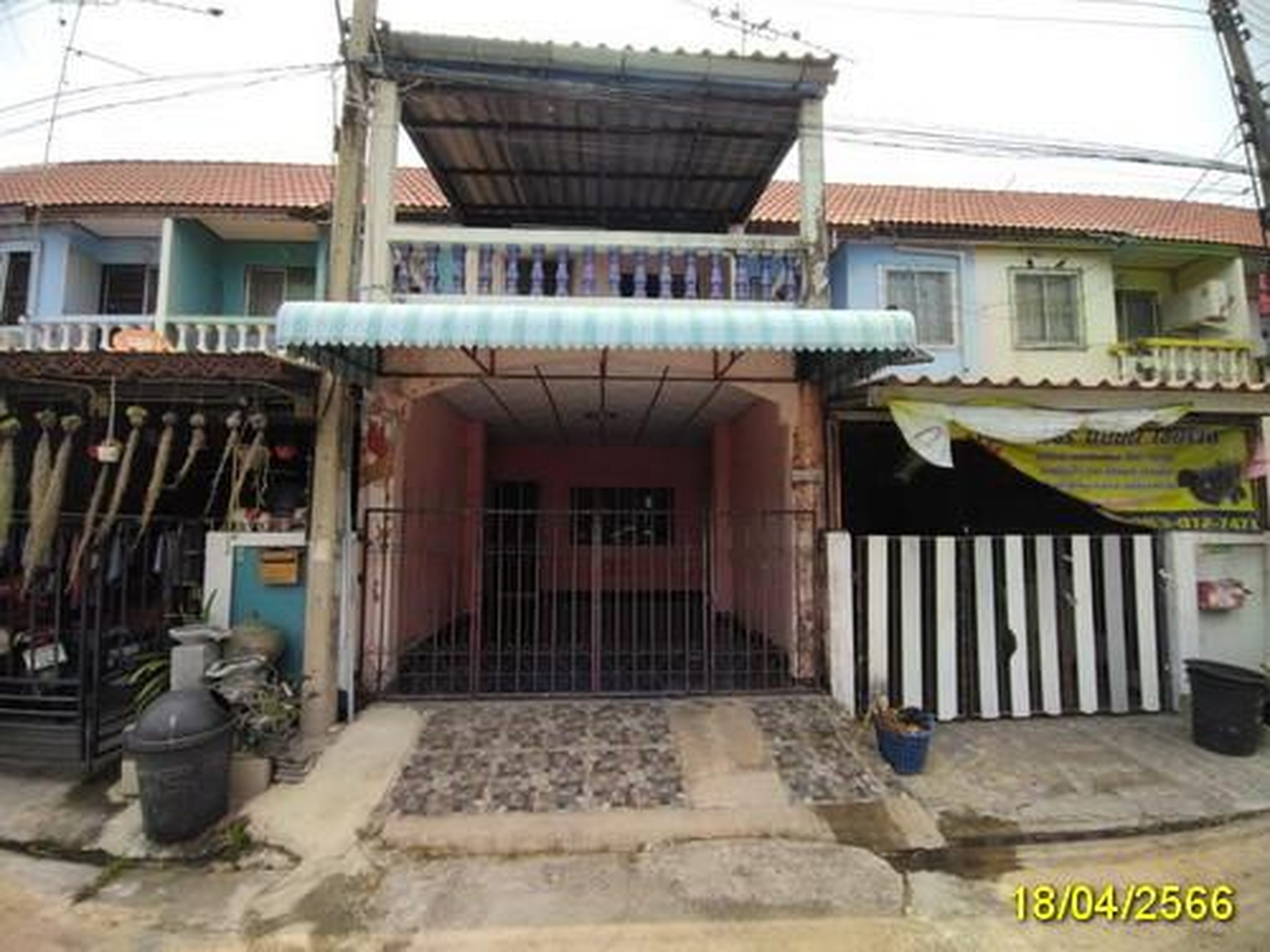 ทรัพย์สถาบันโดย GHB ทาวน์เฮาส์  สามโคก ปทุมธานี