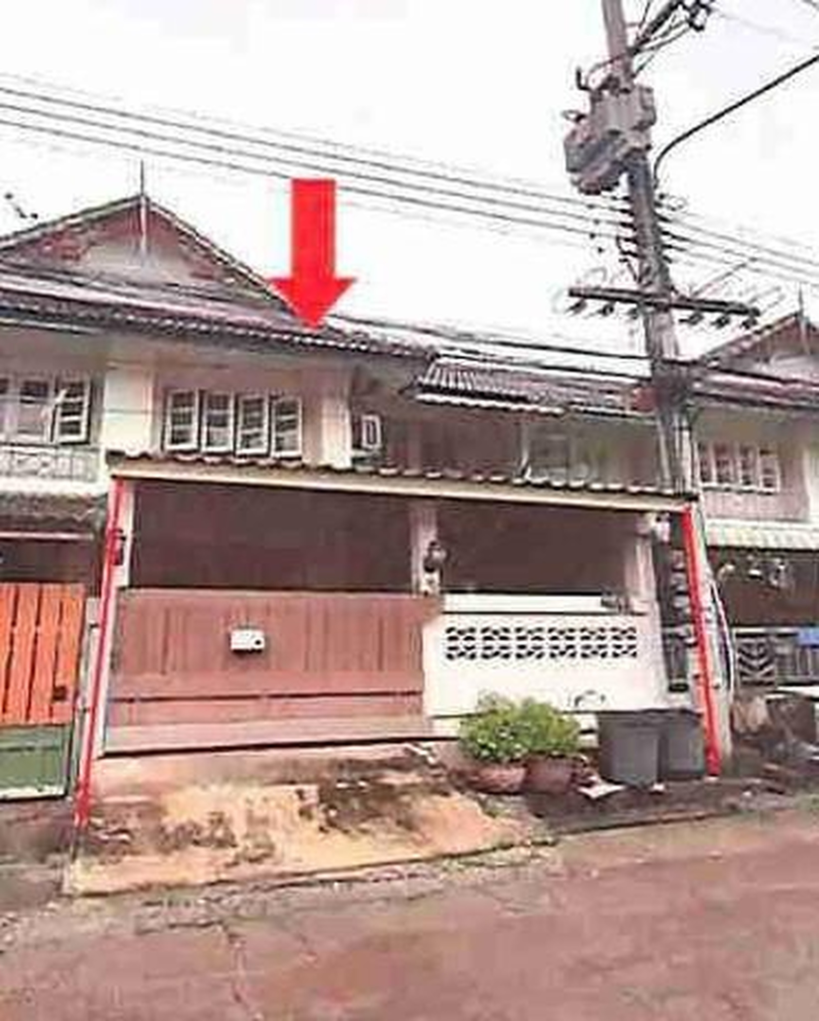 ทรัพย์สถาบันโดย GHB ทาวน์เฮาส์ นครชัยศรี นครปฐม