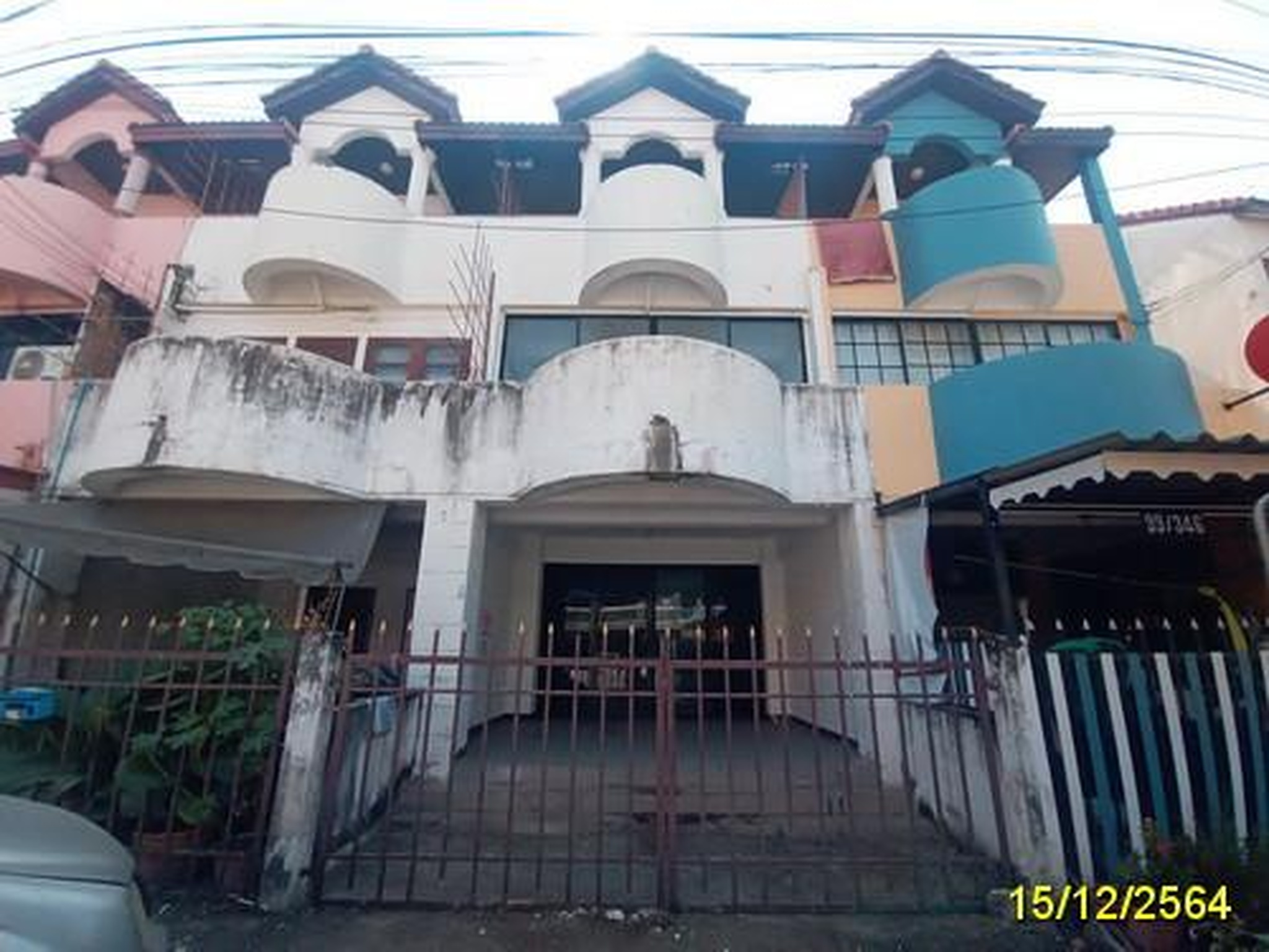 ทรัพย์สถาบันโดย GHB ทาวน์เฮาส์ คลองหลวง ปทุมธานี