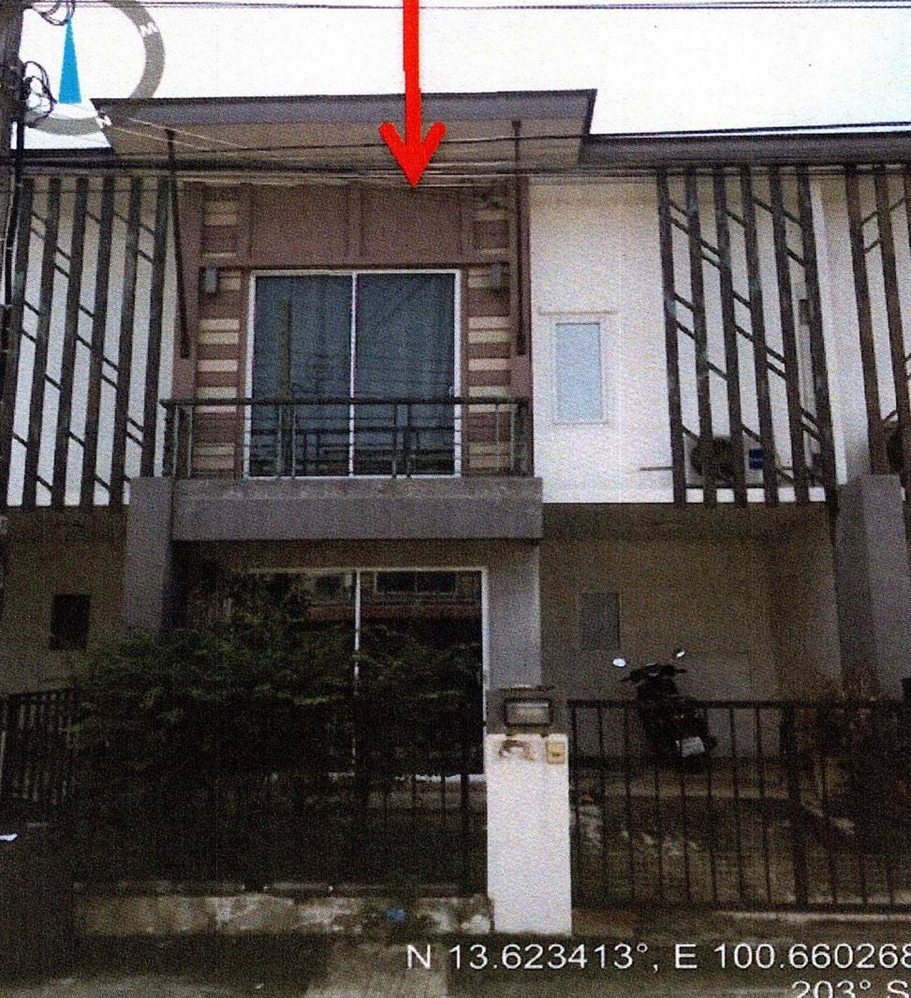 ทรัพย์สถาบันโดย GHB ทาวน์เฮาส์  บางพลี สมุทรปราการ