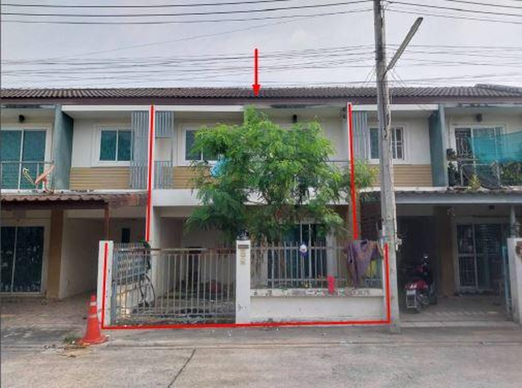 ทรัพย์สถาบันโดย GHB ทาวน์เฮาส์ เอ พลัส กรีนโฮม (A Plus Greenhome)