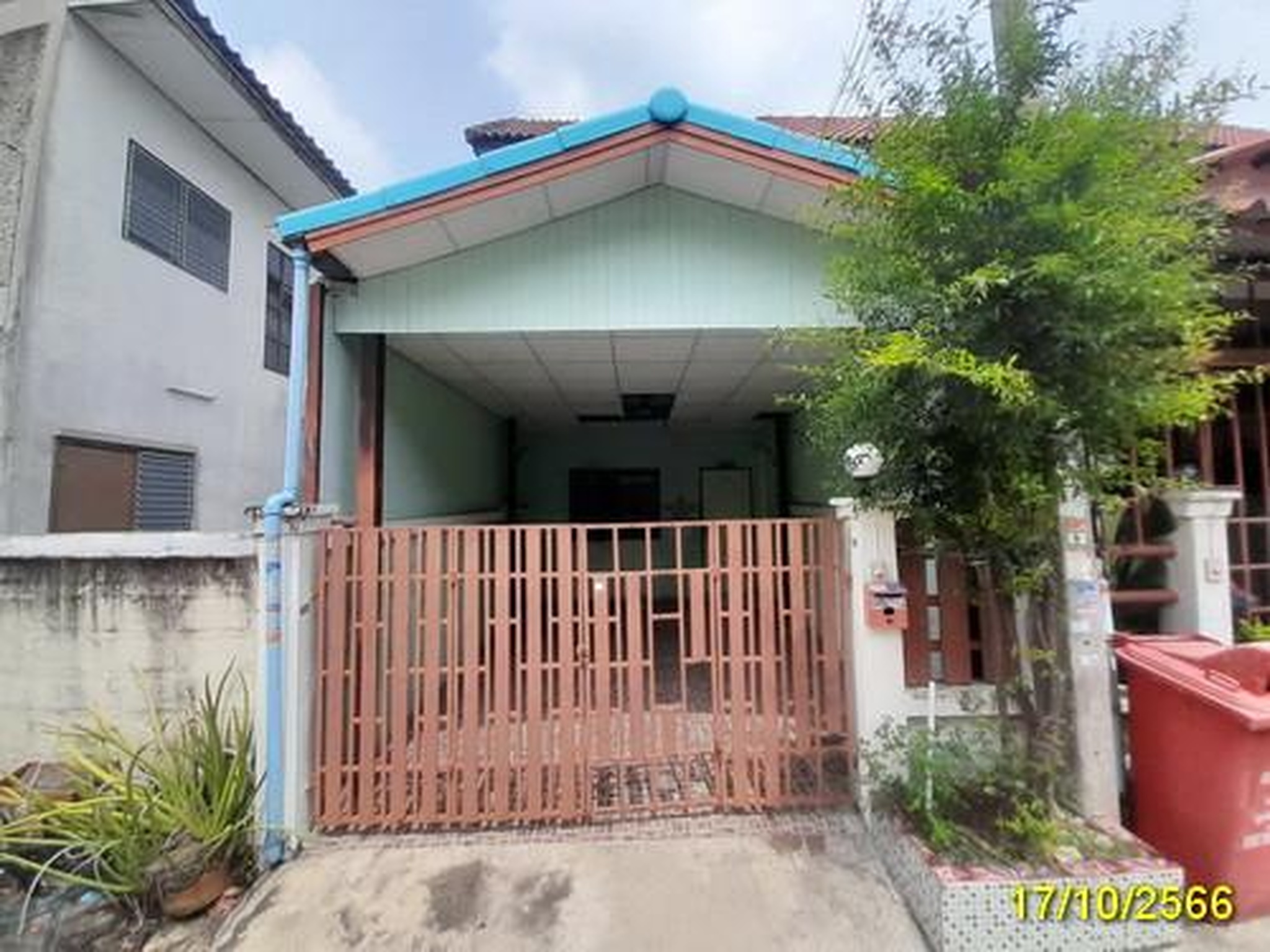 ทรัพย์สถาบันโดย GHB ทาวน์เฮาส์ ฉัตรไพลิน ลาดหลุมแก้ว (Chatrapailin Latlumkaew)