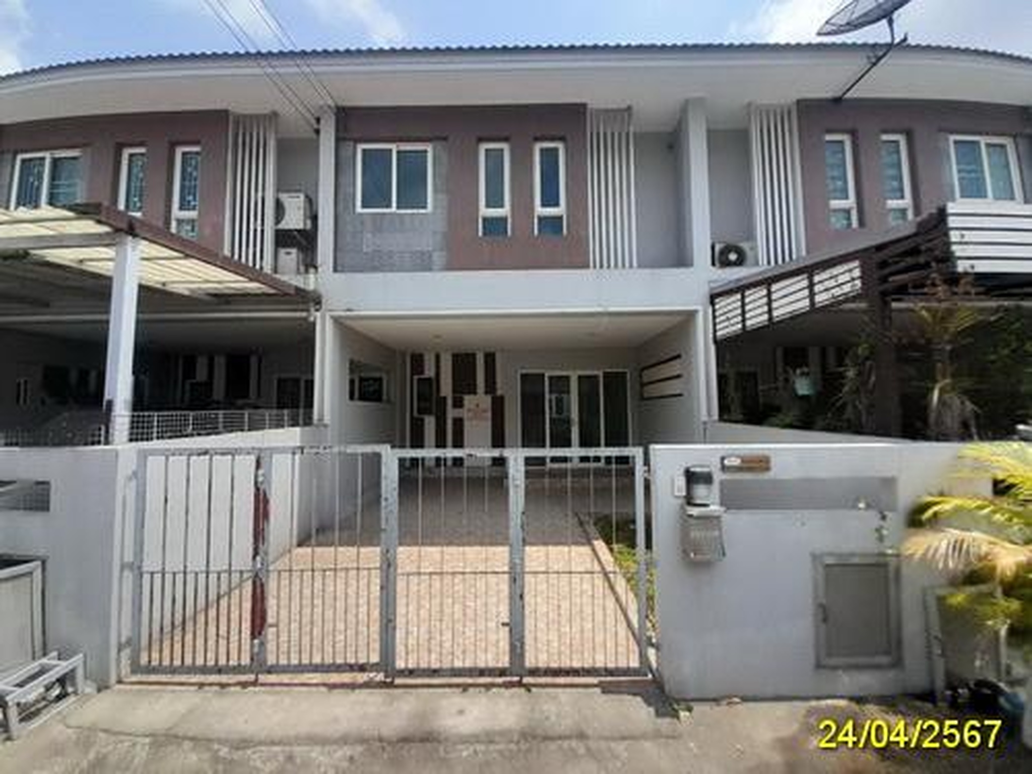 ทรัพย์สถาบันโดย GHB ทาวน์เฮาส์ ซื่อตรง โคซี่ รังสิต คลอง 6 (Suetrong Cozy Rangsit Klong 6)