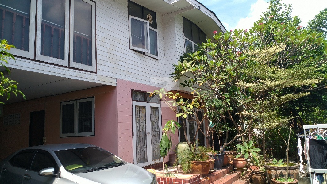 บ้านหลังที่1
