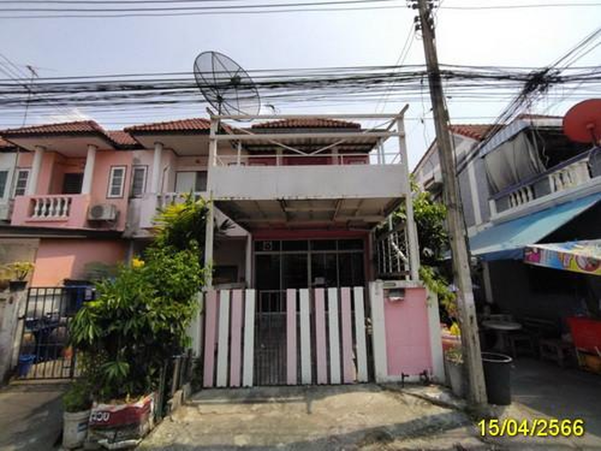 ทรัพย์สถาบันโดย GHB ทาวน์เฮาส์  สามโคก ปทุมธานี