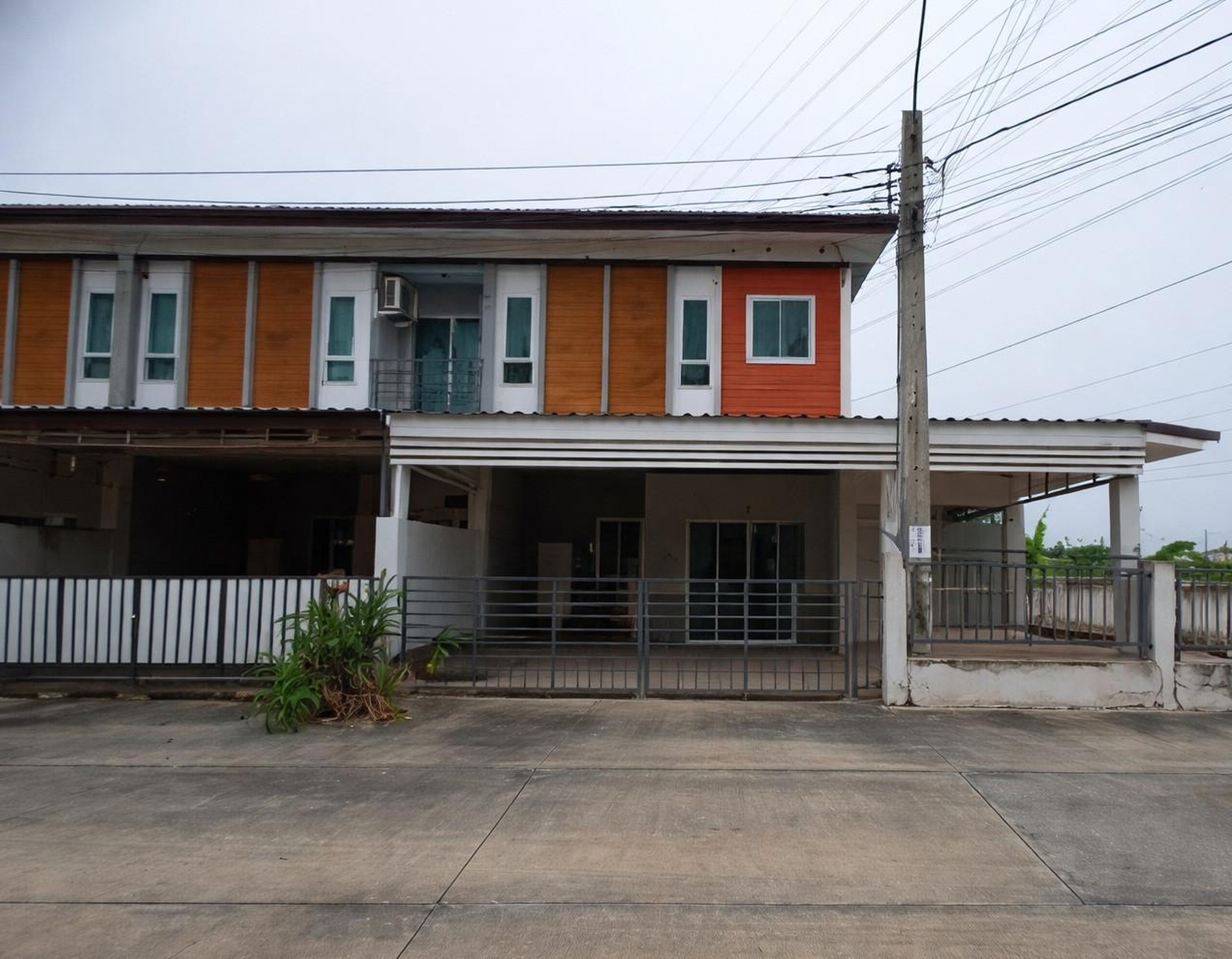 ทรัพย์สถาบันโดย GHB ทาวน์เฮาส์ ราชพฤกษ์สุวรรณภูมิ-ลาดกระบัง (Baan Ratchaphruek Suvarnabhumi-Lat Krabang)