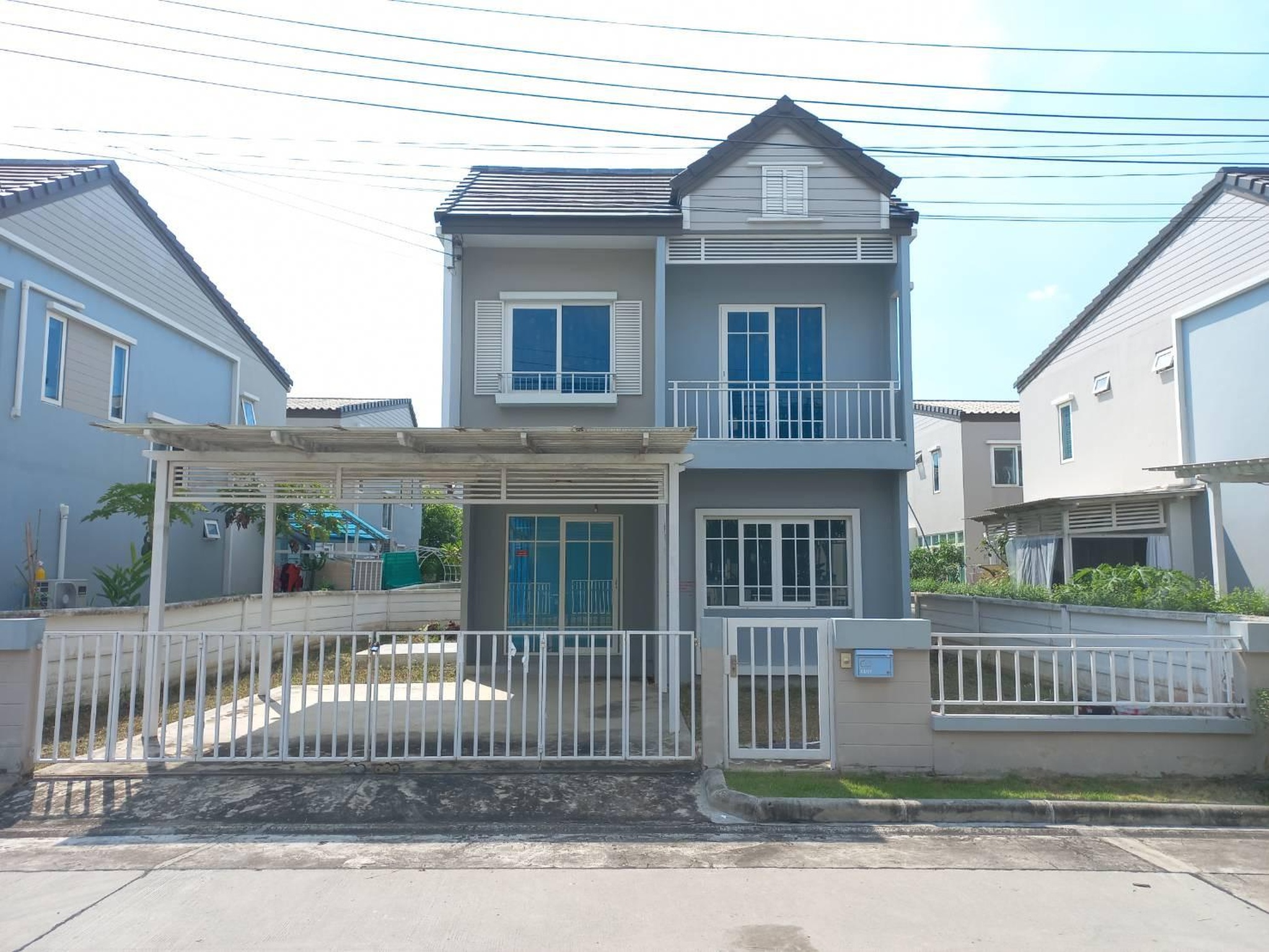 ทรัพย์สถาบันโดย GHB บ้านเดี่ยว  ไทรน้อย นนทบุรี