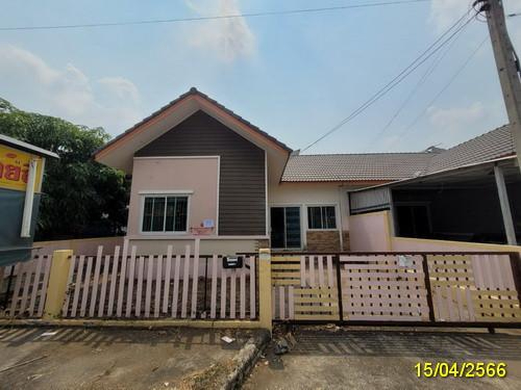 ทรัพย์สถาบันโดย GHB บ้านแฝด บ้านทรัพย์ธานี 3 รังสิต คลอง 9 (Baan Supthanee 3 Rangsit Khlong 9)