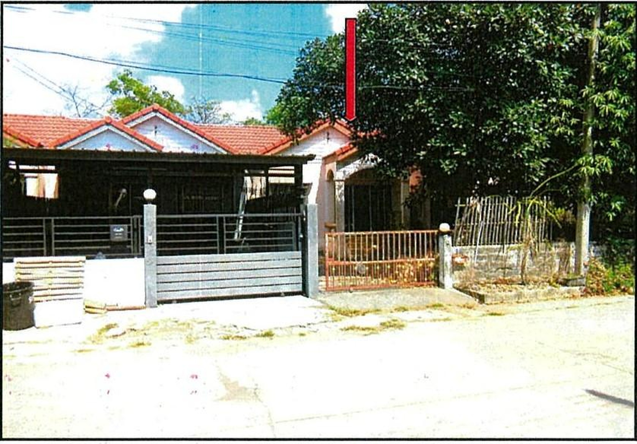 ทรัพย์สถาบันโดย GHB ทาวน์เฮาส์  องครักษ์ นครนายก