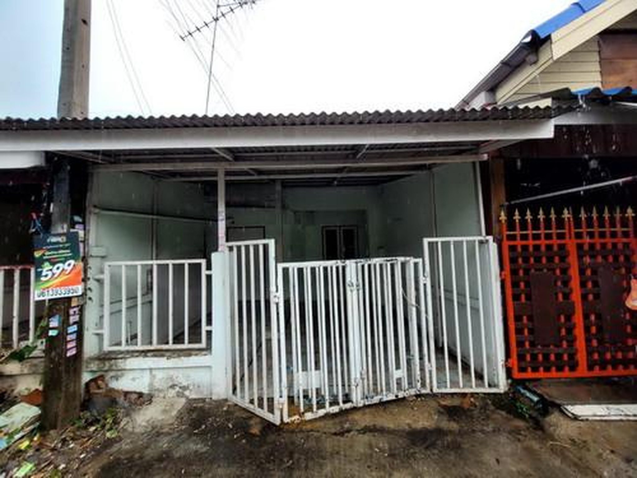 ทรัพย์สถาบันโดย GHB ทาวน์เฮาส์ ธัญบุรี ปทุมธานี