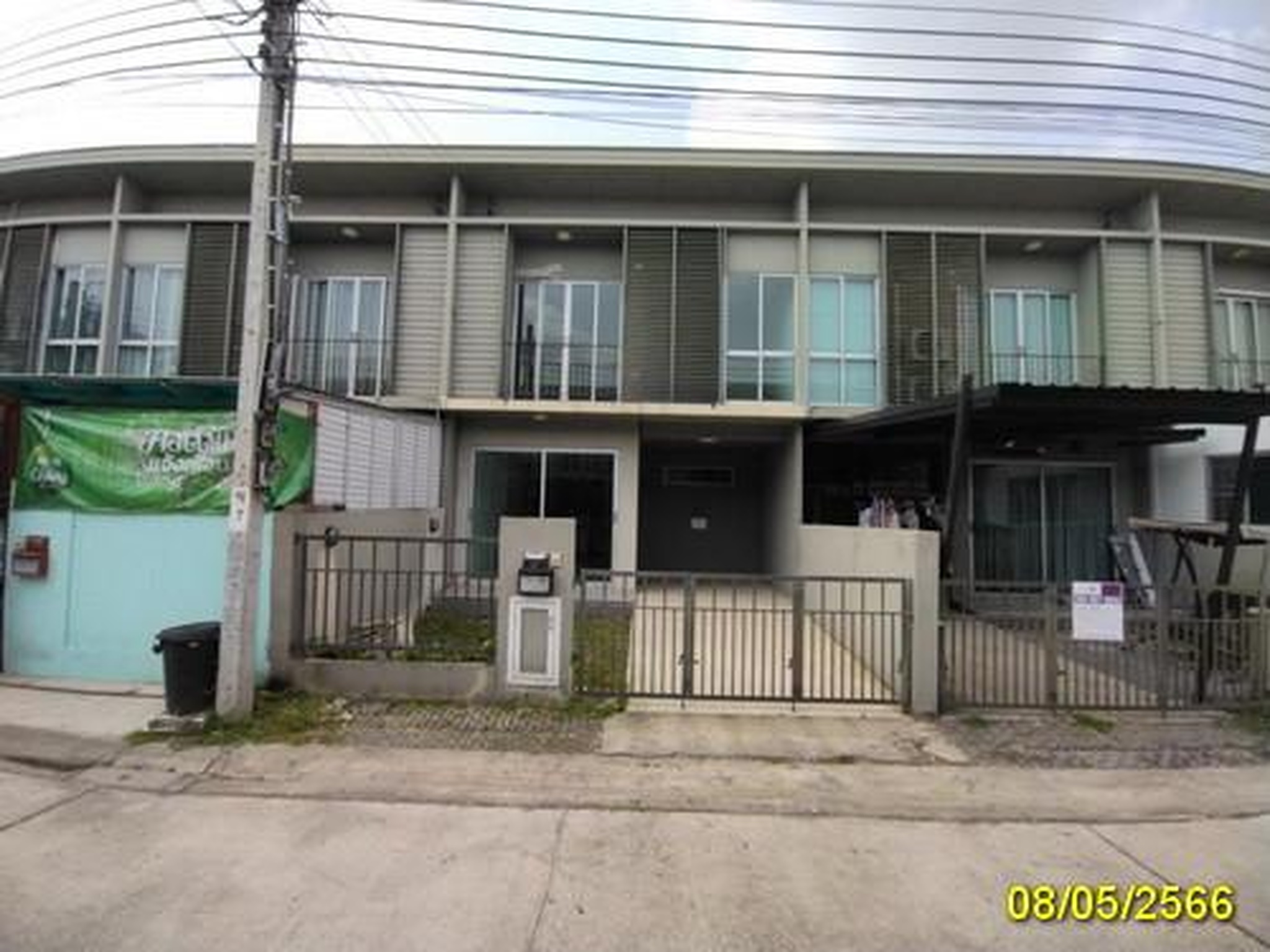 ทรัพย์สถาบันโดย GHB ทาวน์เฮาส์ พฤกษาไลท์ ล็อกซ์ เวสต์เกต (Pruksa Lite Lox Westgate)