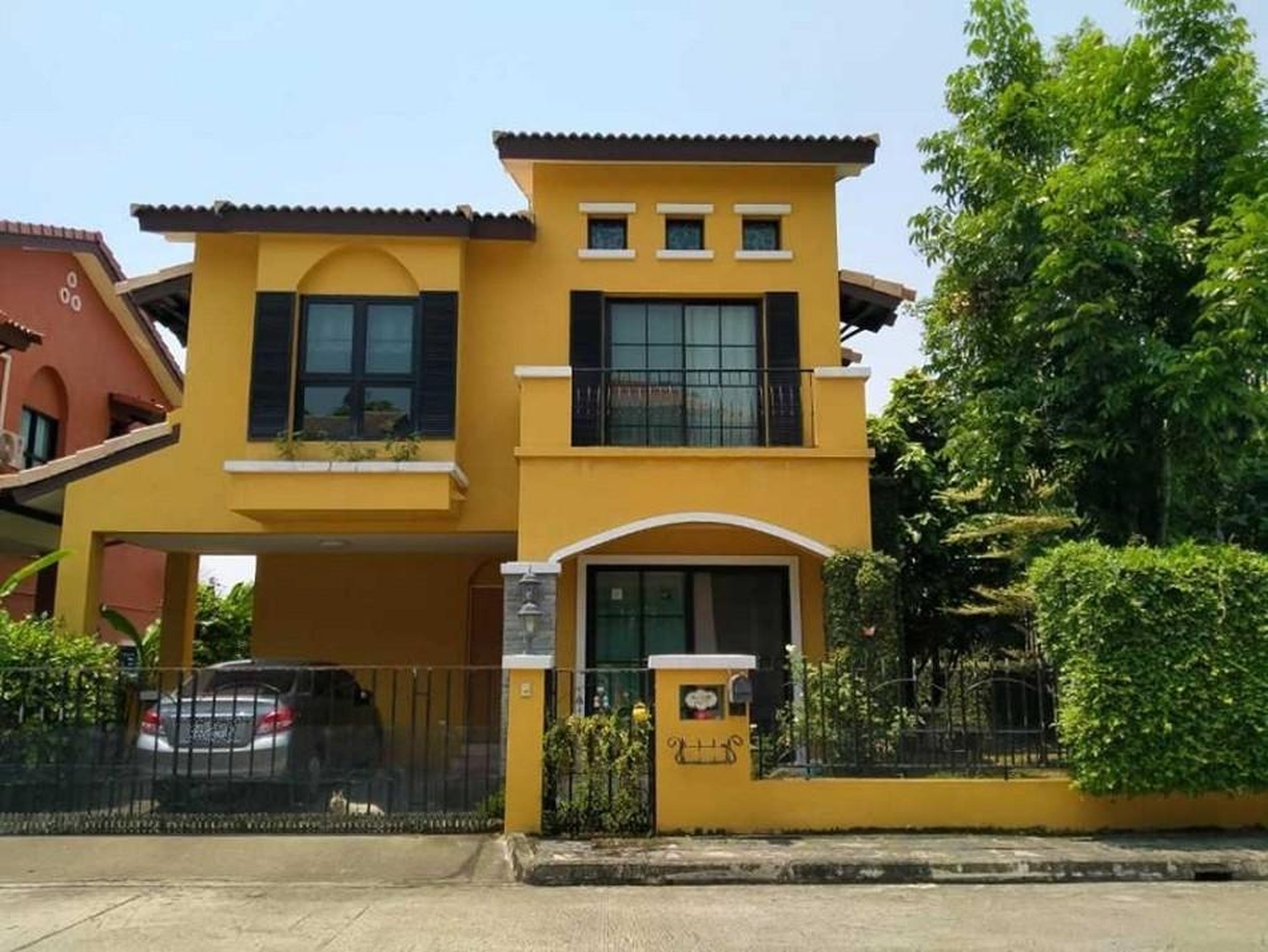 ทรัพย์สถาบันโดย GHB บ้านเดี่ยว พิลโล่ 36