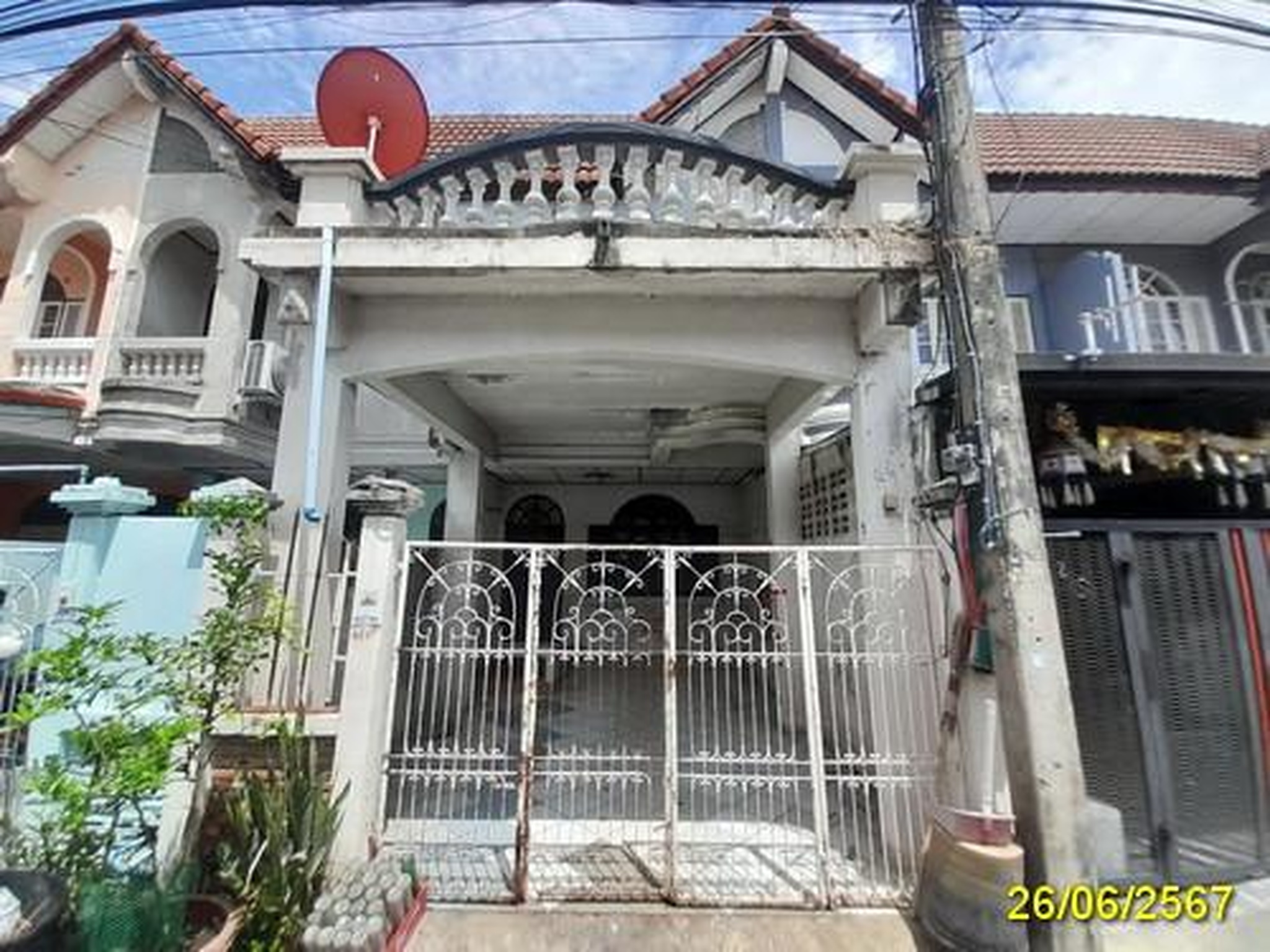 ทรัพย์สถาบันโดย GHB ทาวน์เฮาส์  ธัญบุรี ปทุมธานี