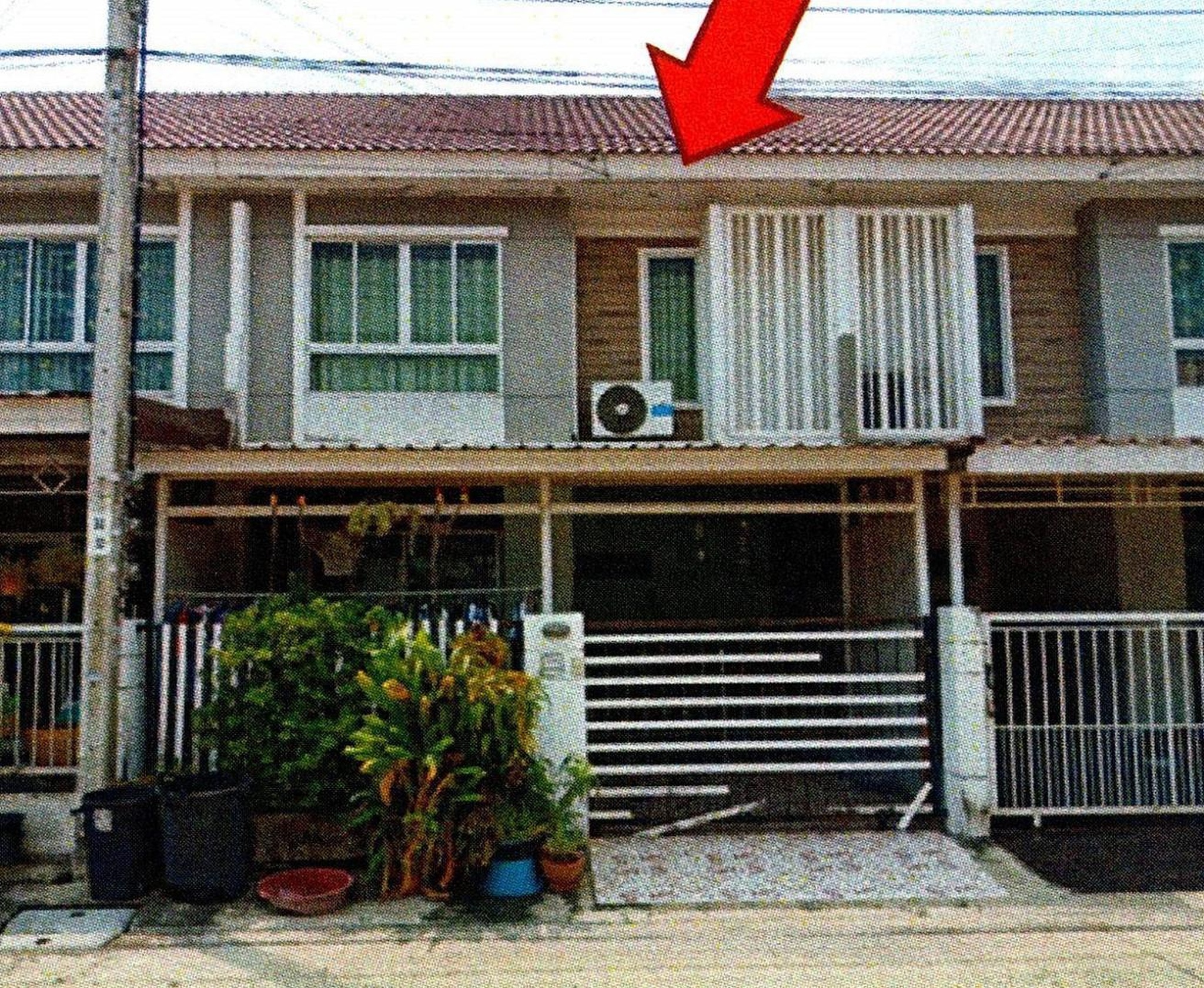 ทรัพย์สถาบันโดย GHB ทาวน์เฮาส์  คลองสามวา กรุงเทพมหานคร