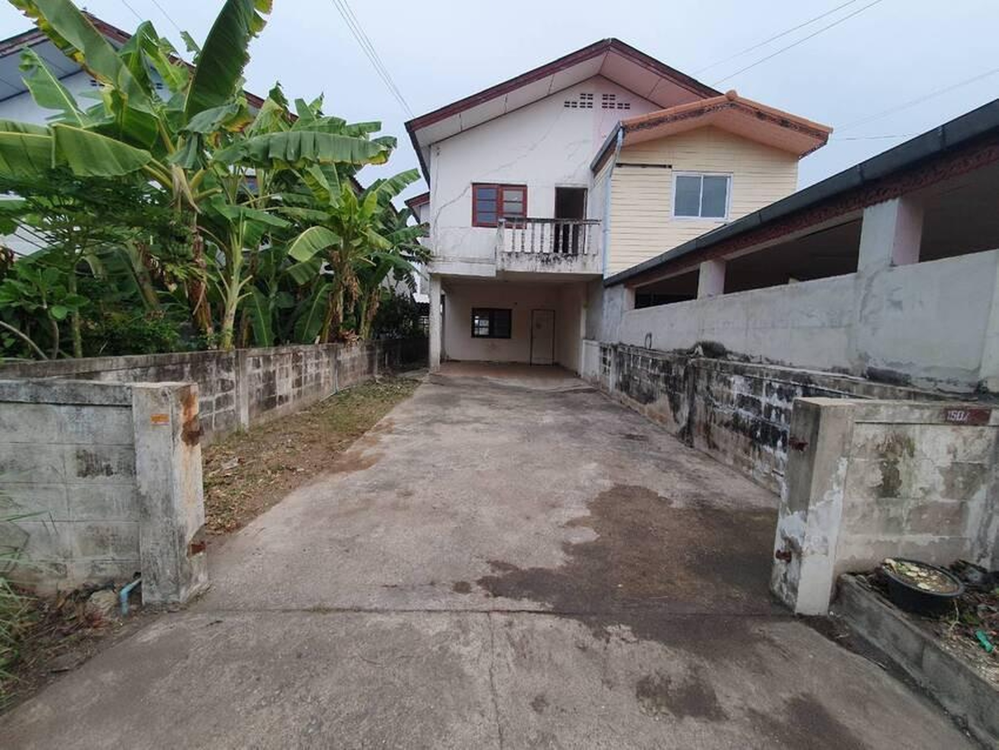 ทรัพย์สถาบันโดย GHB บ้านแฝด คู่ขวัญหรรษา 3-4 กระทุ่มแบน สมุทรสาคร