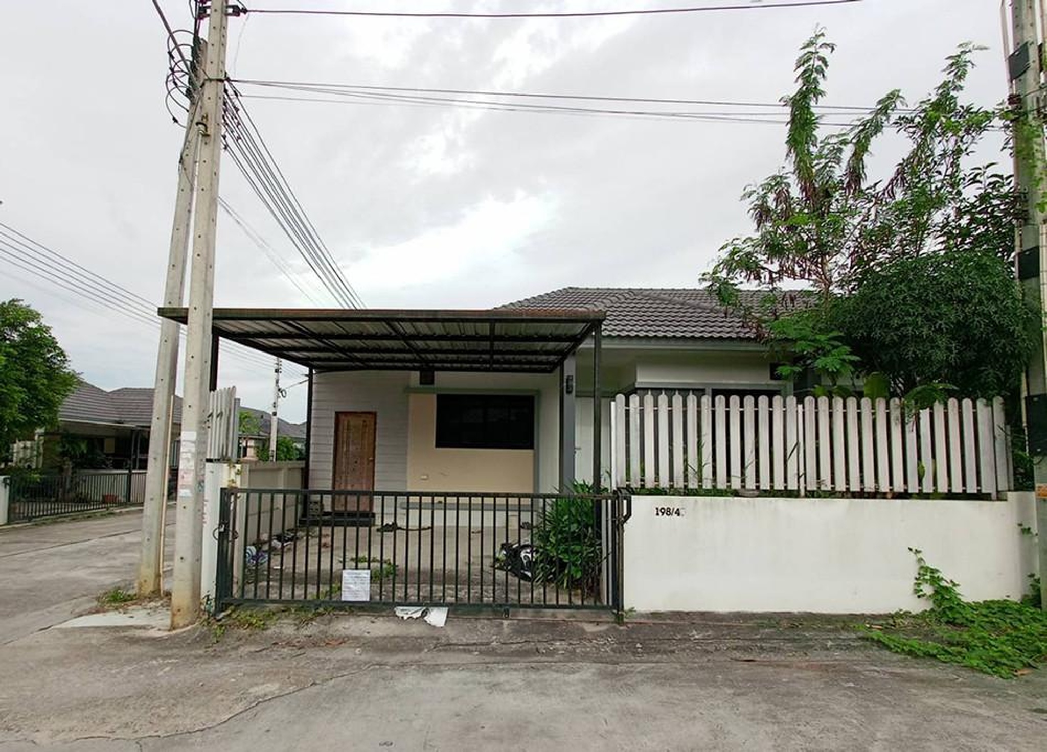ทรัพย์สถาบันโดย GHB บ้านแฝด  บ้านค่าย ระยอง