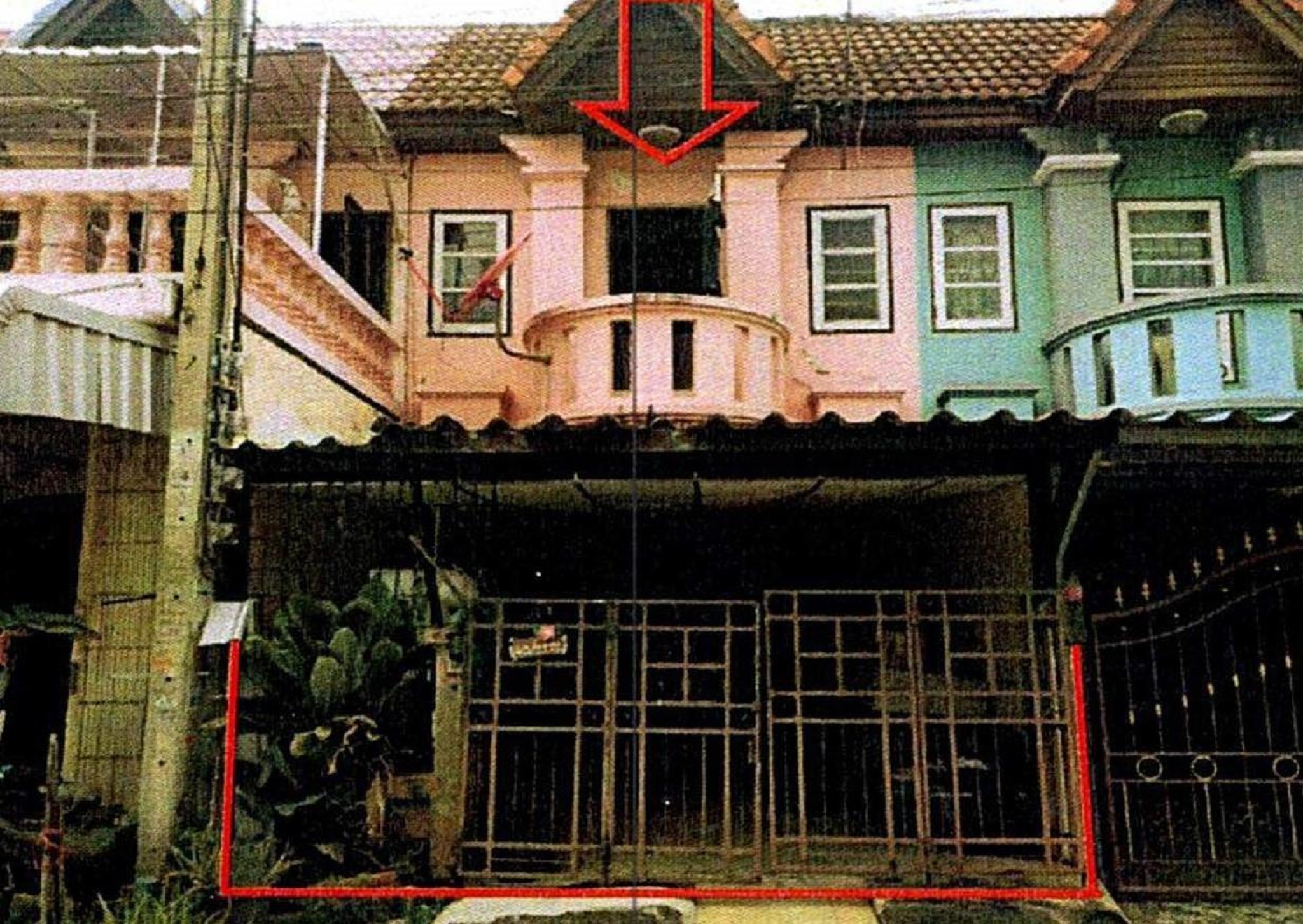 ทรัพย์สถาบันโดย GHB ทาวน์เฮาส์ หนองแขม กรุงเทพมหานคร