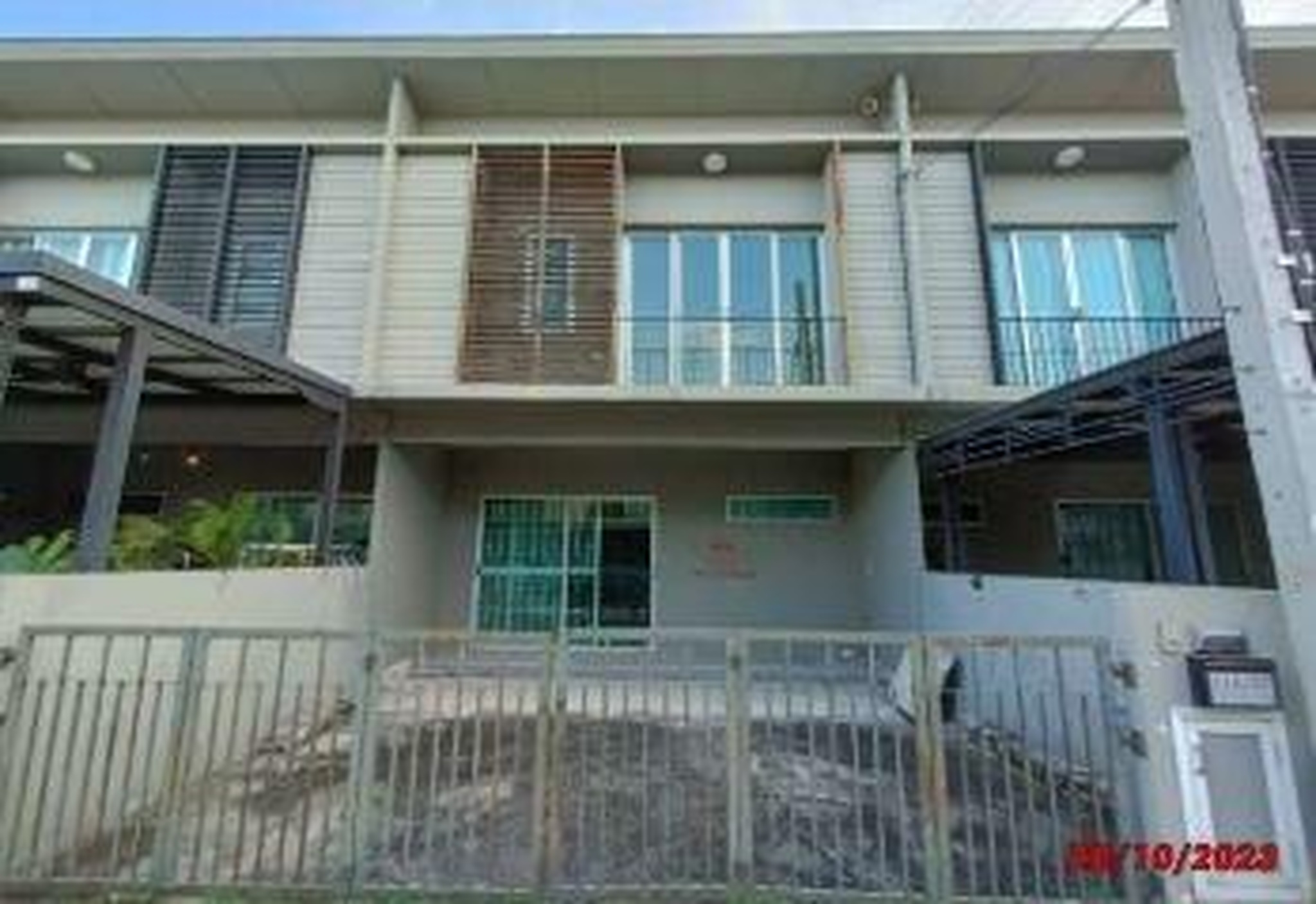 ทรัพย์สถาบันโดย GHB ทาวน์เฮาส์  ดอนเมือง กรุงเทพมหานคร