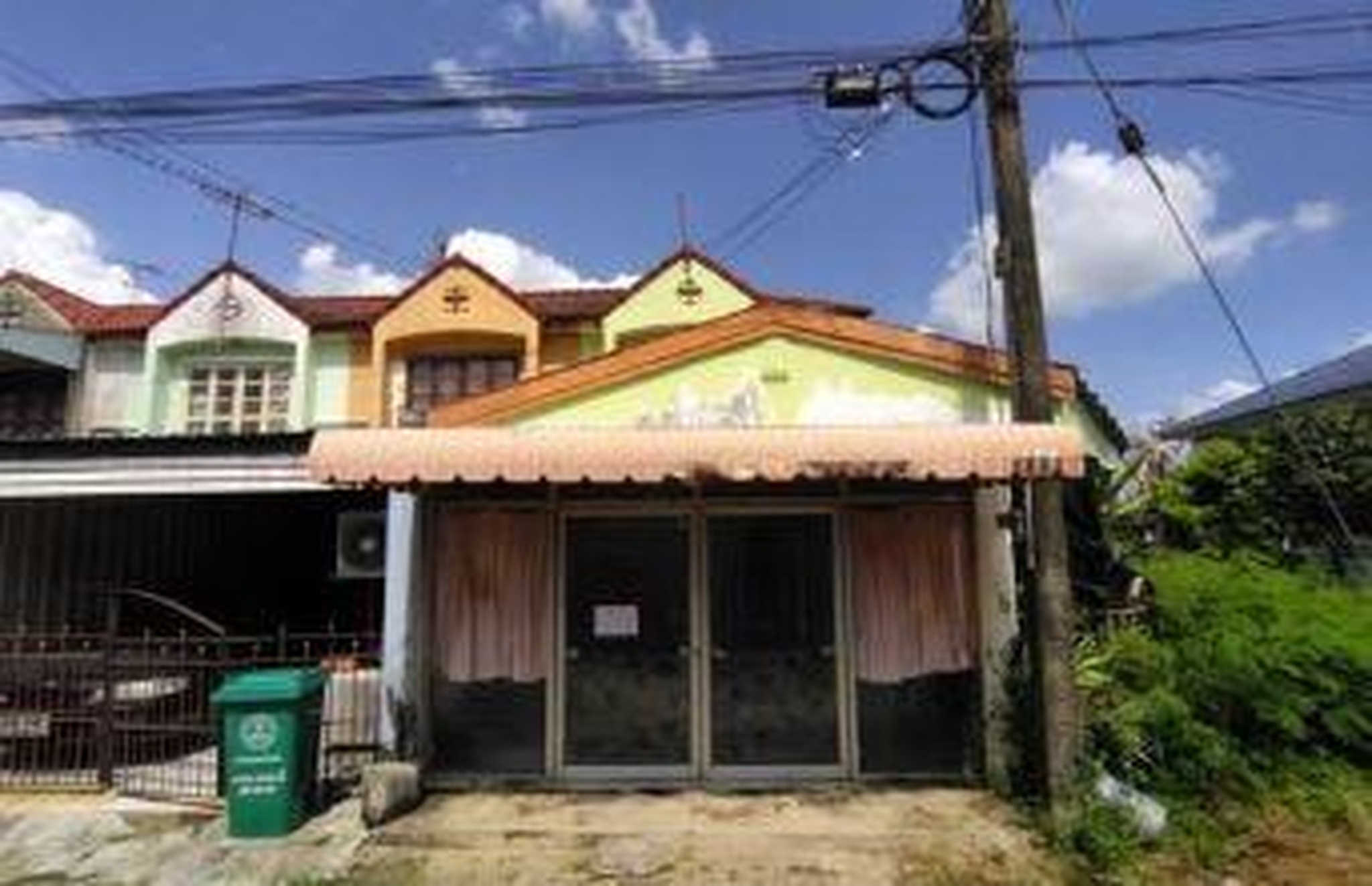 ทรัพย์สถาบันโดย GHB ทาวน์เฮาส์  คลองหลวง ปทุมธานี