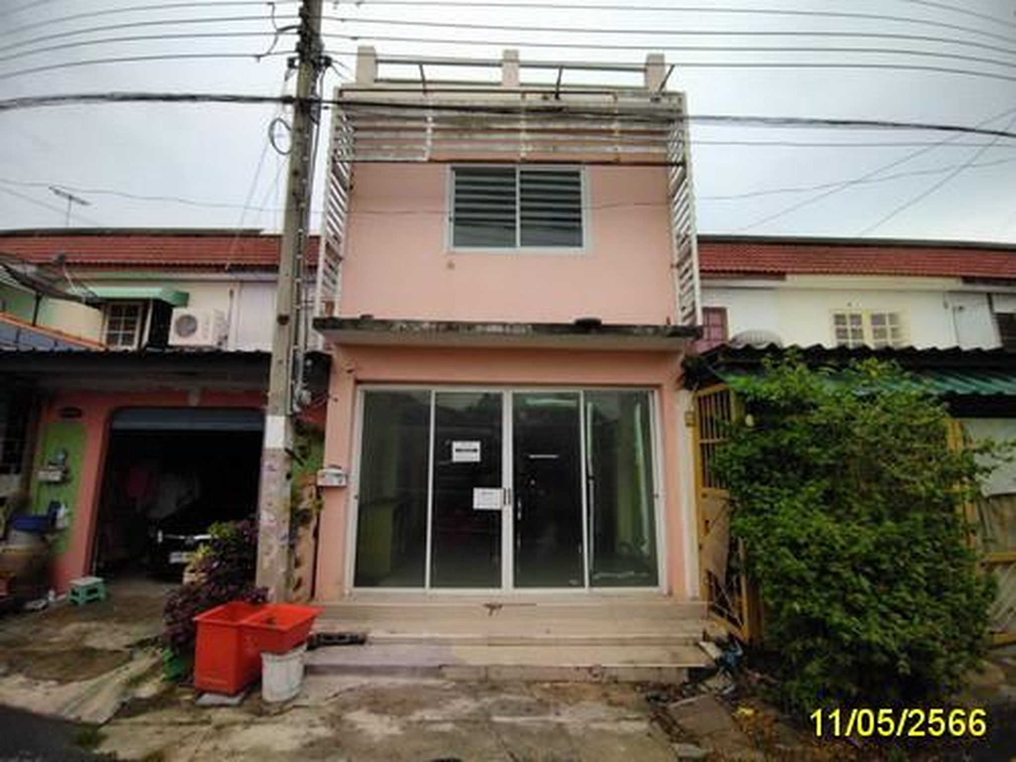 ทรัพย์สถาบันโดย GHB ทาวน์เฮาส์ บางใหญ่ นนทบุรี