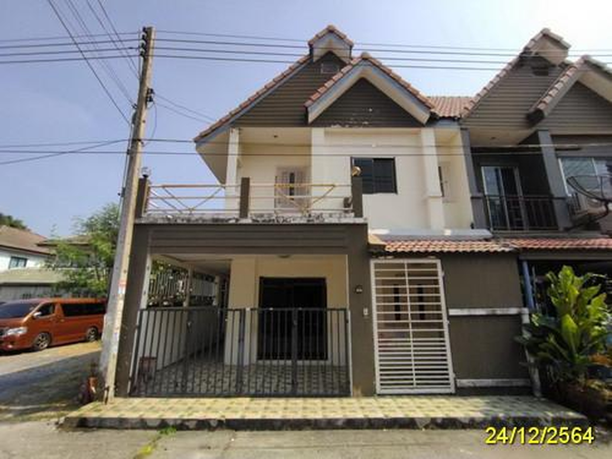 ทรัพย์สถาบันโดย GHB ทาวน์เฮาส์  ธัญบุรี ปทุมธานี