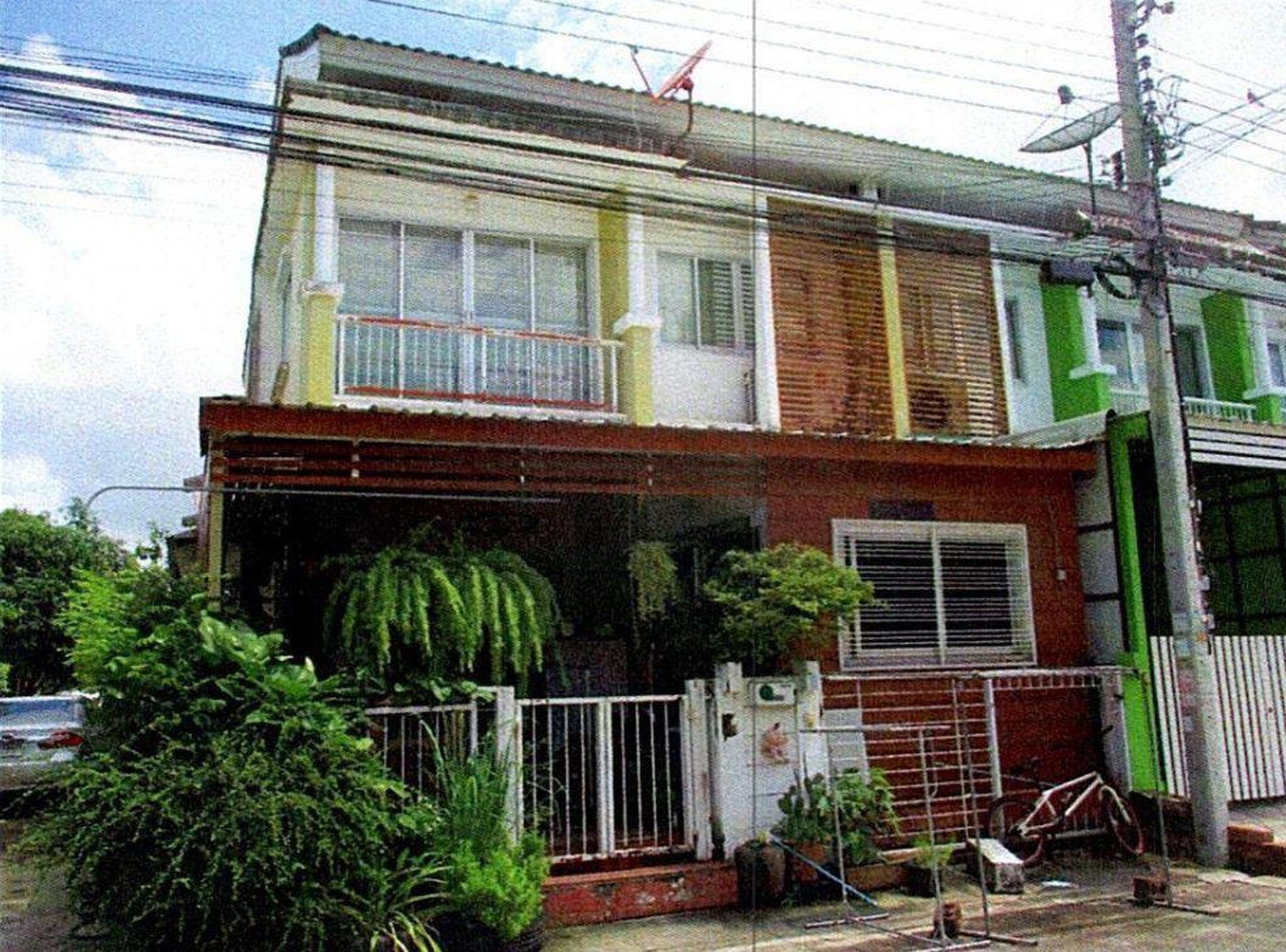 ทรัพย์สถาบันโดย GHB ทาวน์เฮาส์  บางบ่อ สมุทรปราการ