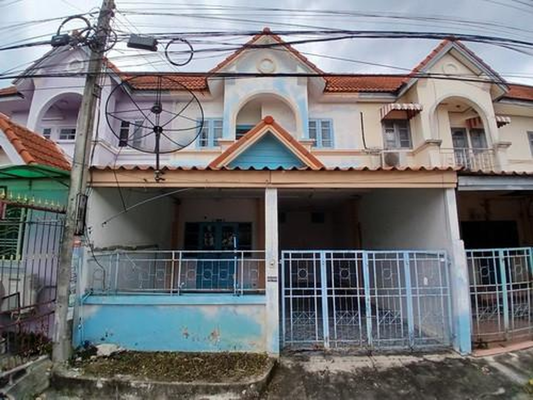 ทรัพย์สถาบันโดย GHB ทาวน์เฮาส์ แพรมาพรรังสิต-คลอง 11 (Baan Phraemaporn Rangsit Klong 11)