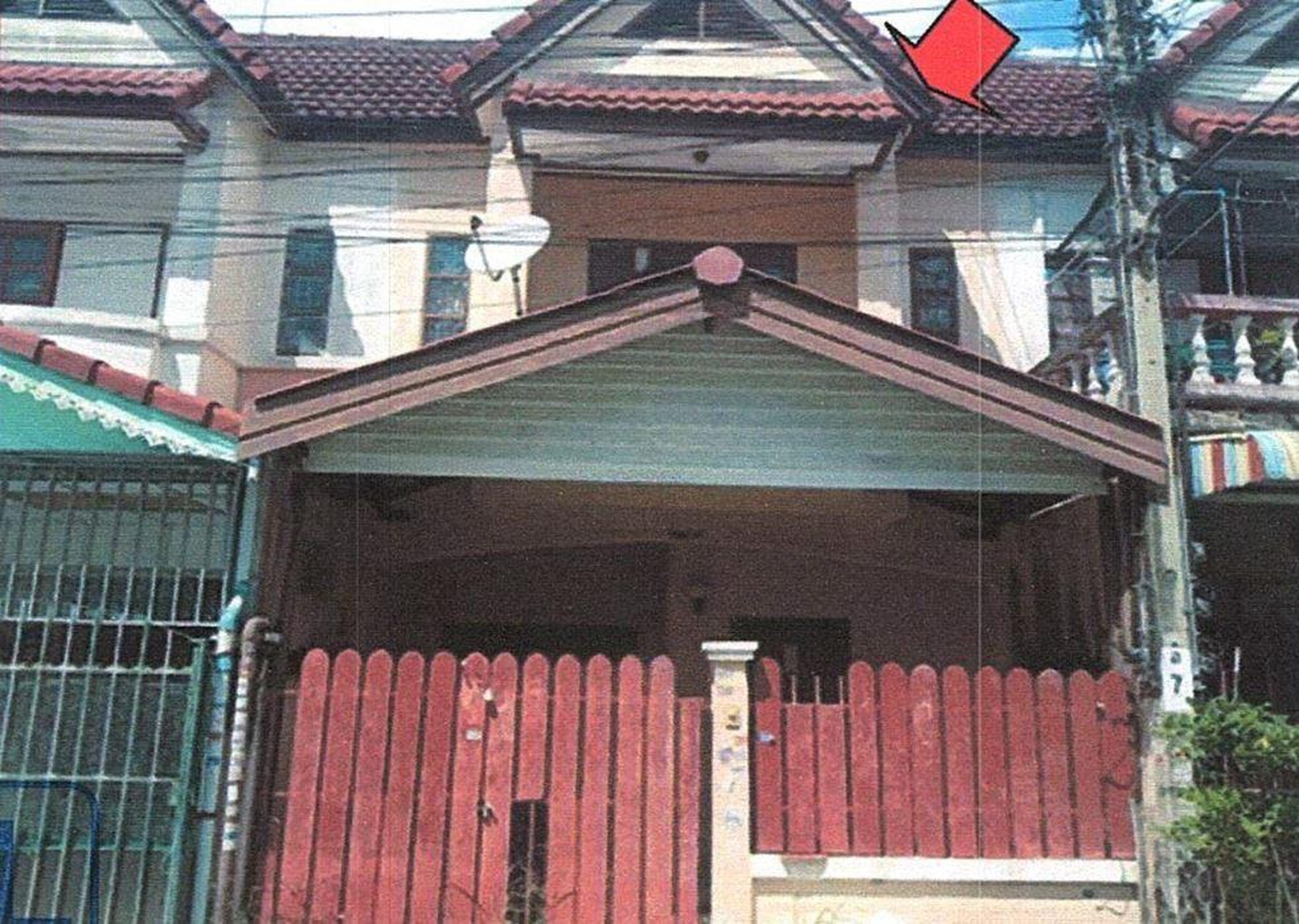 ทรัพย์สถาบันโดย GHB ทาวน์เฮาส์  บางบัวทอง นนทบุรี