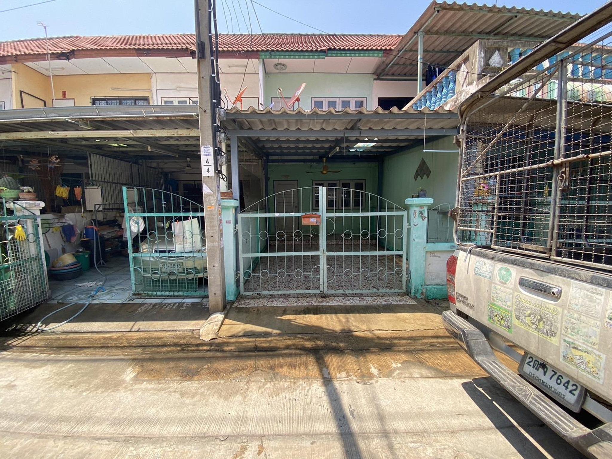 ทรัพย์สถาบันโดย GHB ทาวน์เฮาส์ หมู่บ้านสยามนิเวศน์ 1 (Siam Nivet Village 1)
