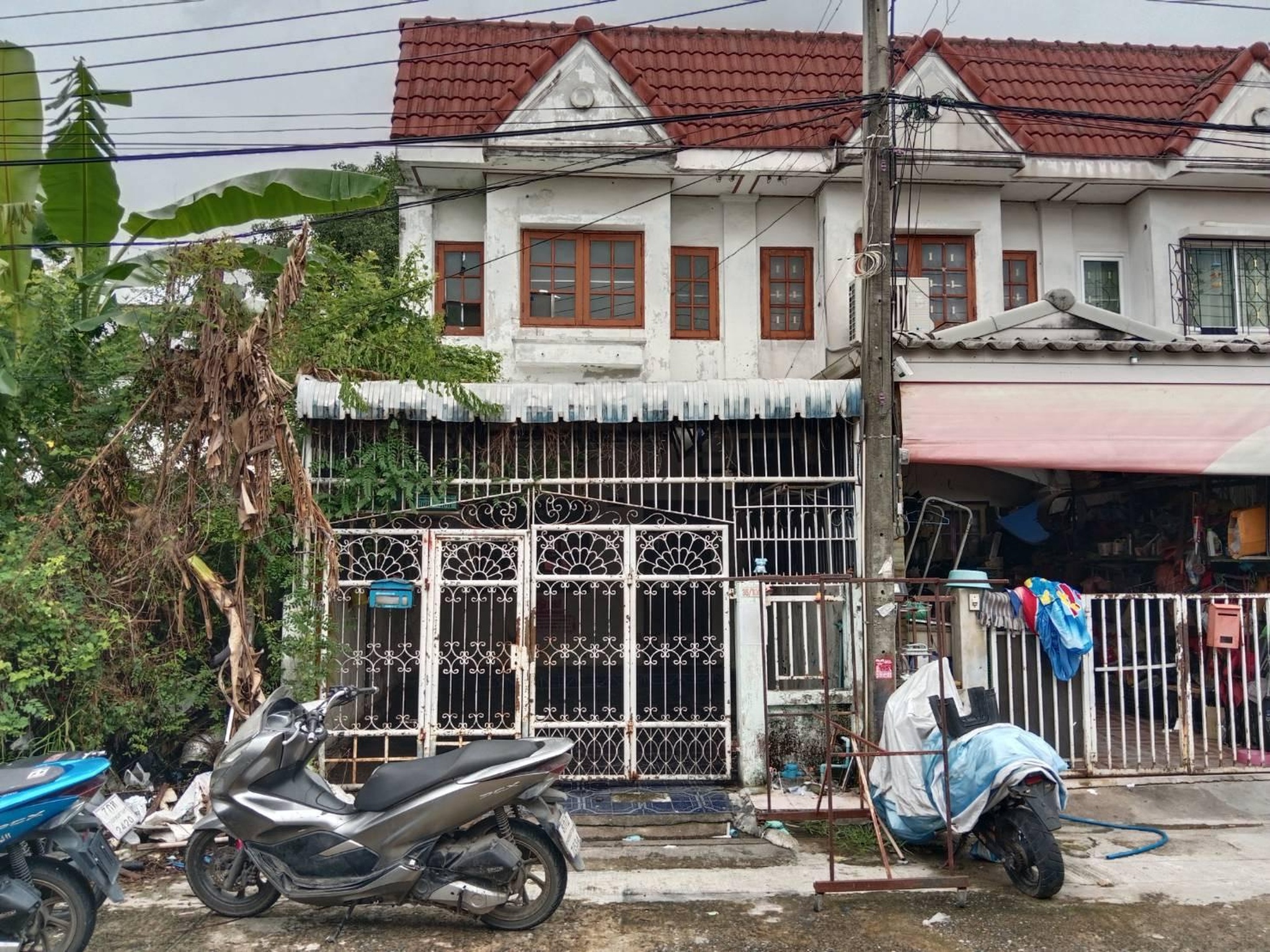ทรัพย์สถาบันโดย GHB ทาวน์เฮาส์  บางเขน กรุงเทพมหานคร