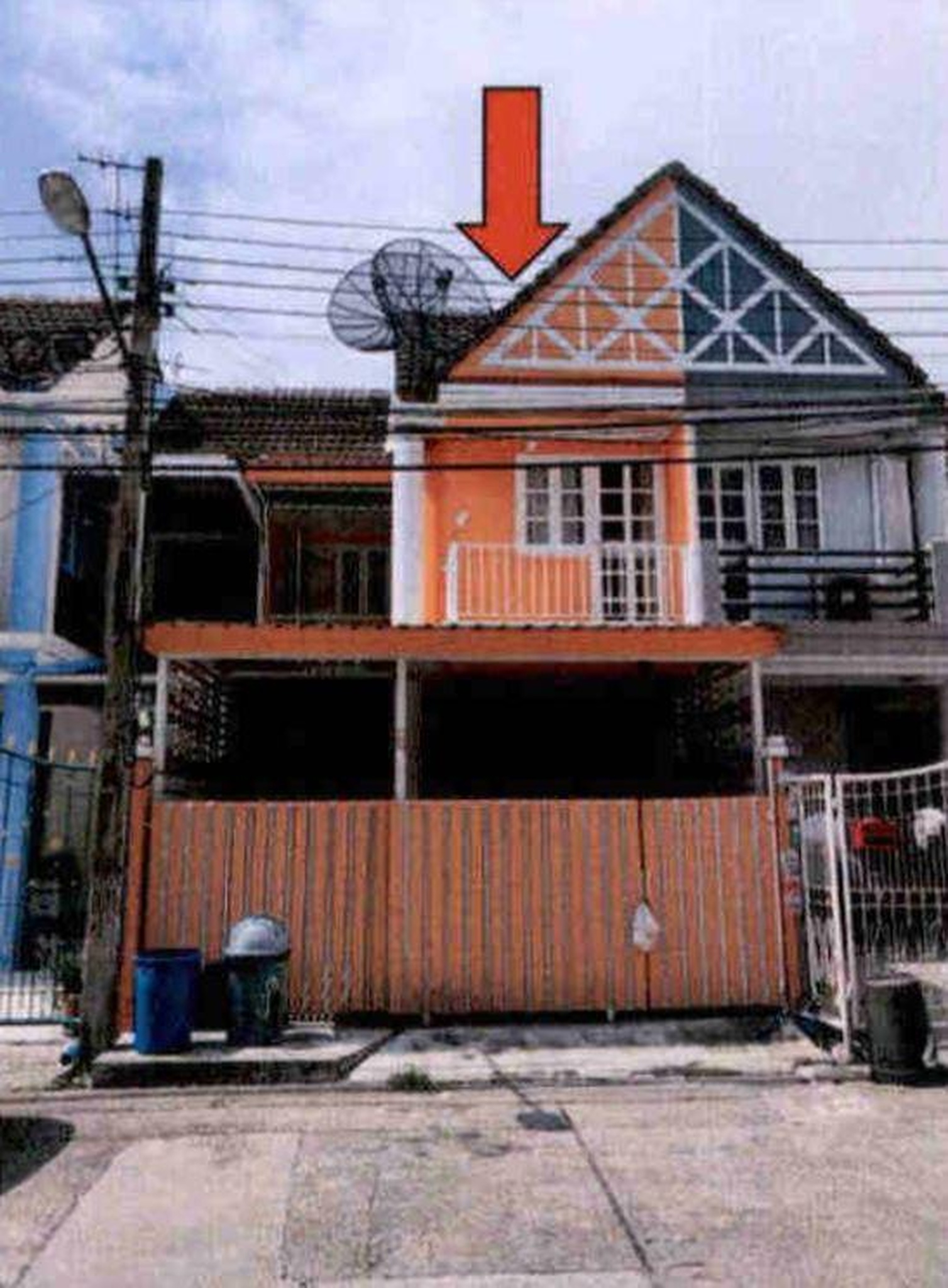 ทรัพย์สถาบันโดย GHB ทาวน์เฮาส์  บางเขน กรุงเทพมหานคร