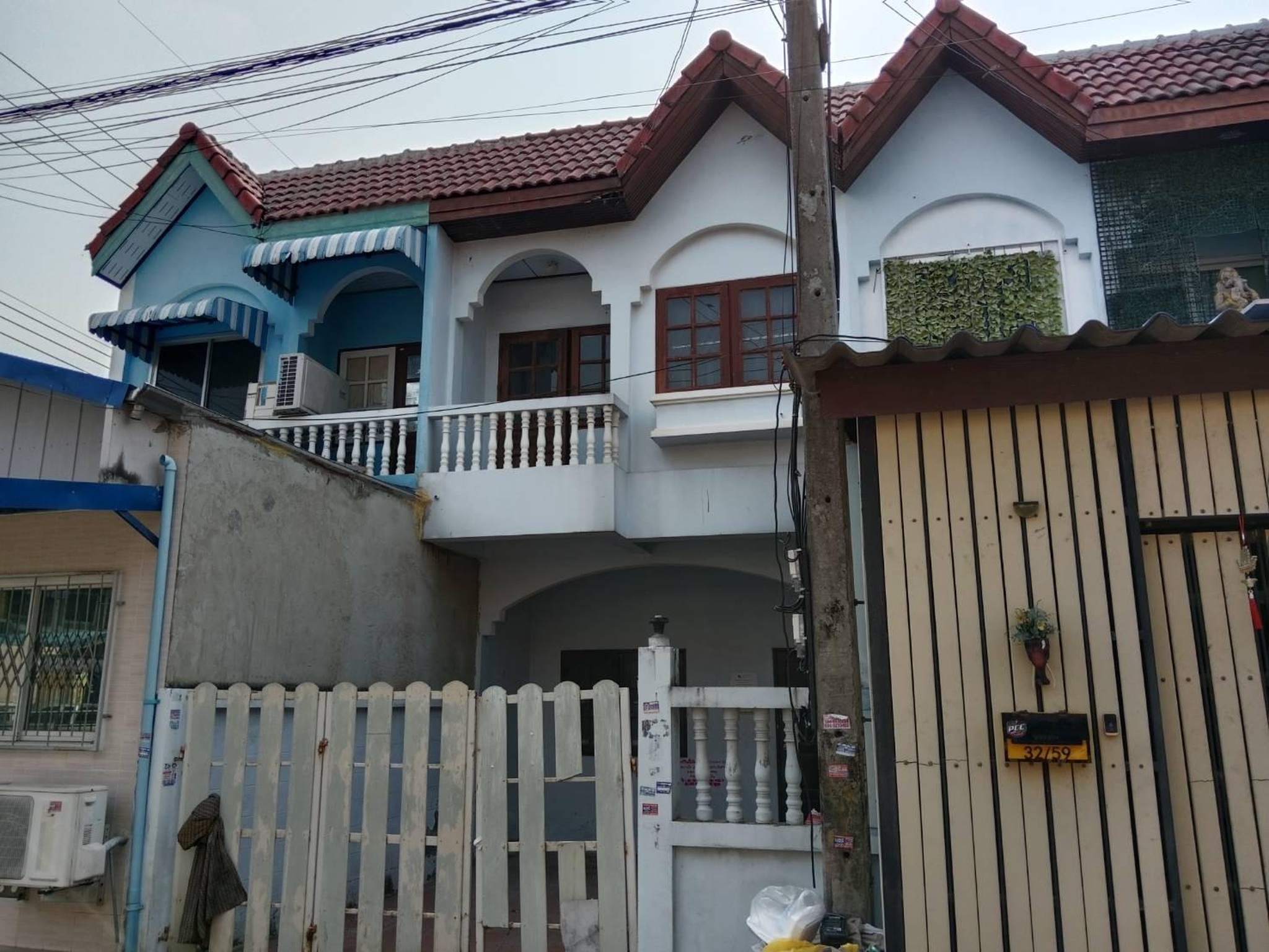 ทรัพย์สถาบันโดย GHB ทาวน์เฮาส์  ลำลูกกา ปทุมธานี