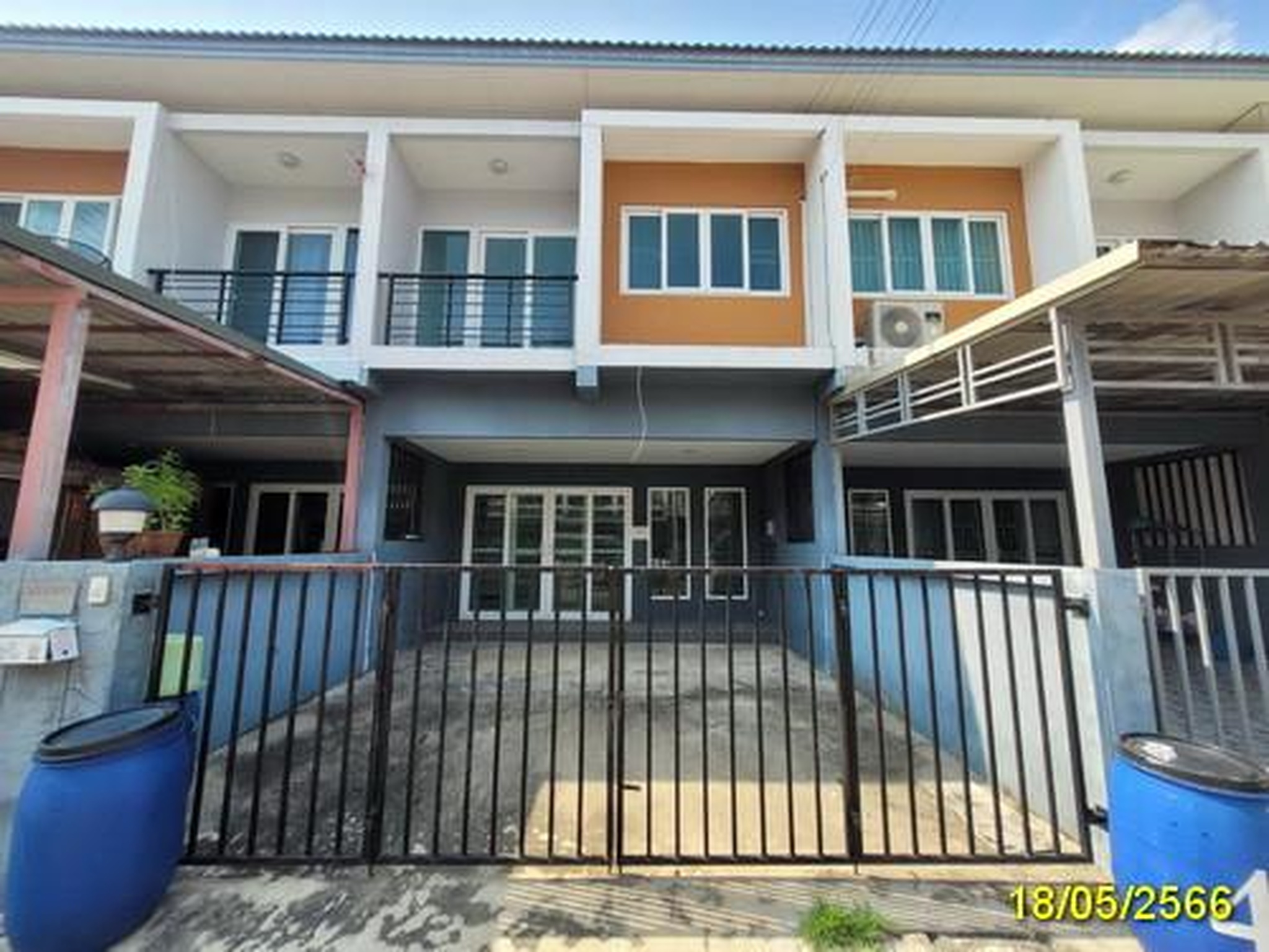 ทรัพย์สถาบันโดย GHB ทาวน์เฮาส์  ธัญบุรี ปทุมธานี
