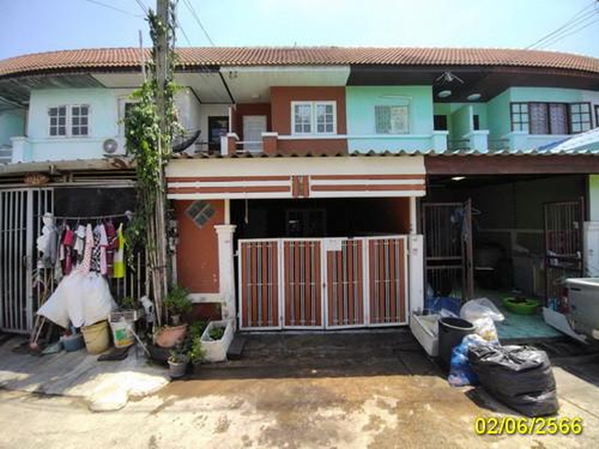 ทรัพย์สถาบันโดย GHB ทาวน์เฮาส์ ฉัตรไพลิน ลาดหลุมแก้ว (Chatrapailin Latlumkaew)