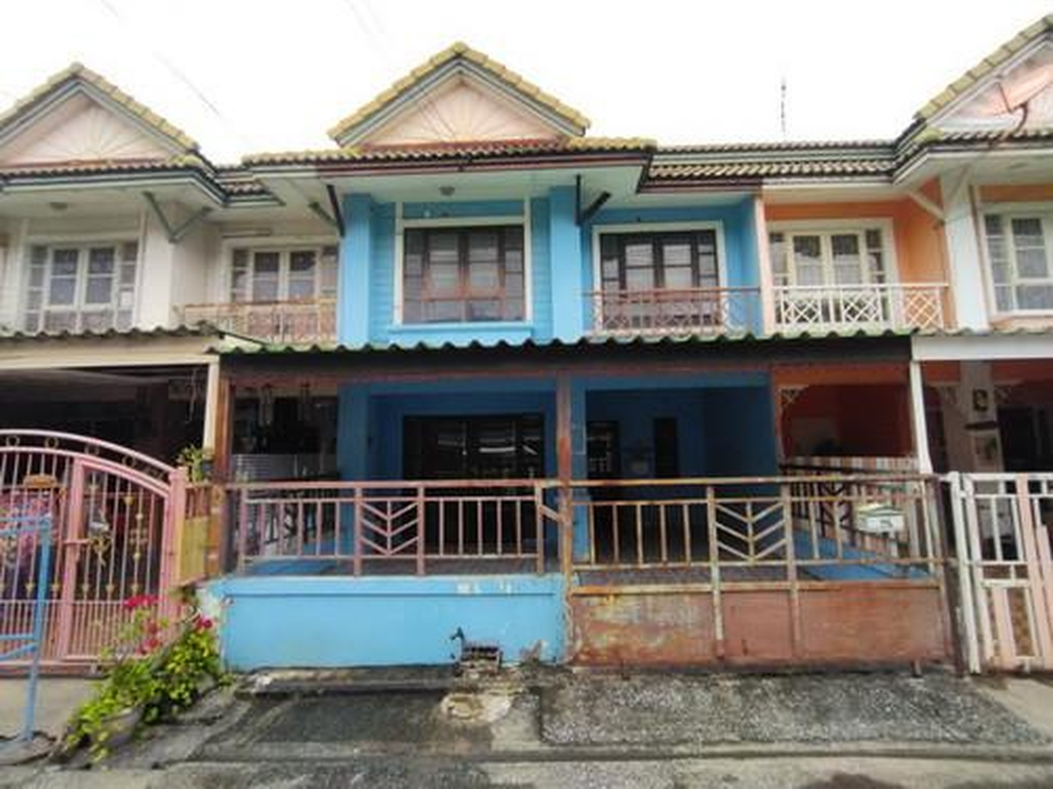 ทรัพย์สถาบันโดย GHB ทาวน์เฮาส์ บ้านพฤกษา 13 คลองสาม (Baan Pruksa 13 Klong Sam)