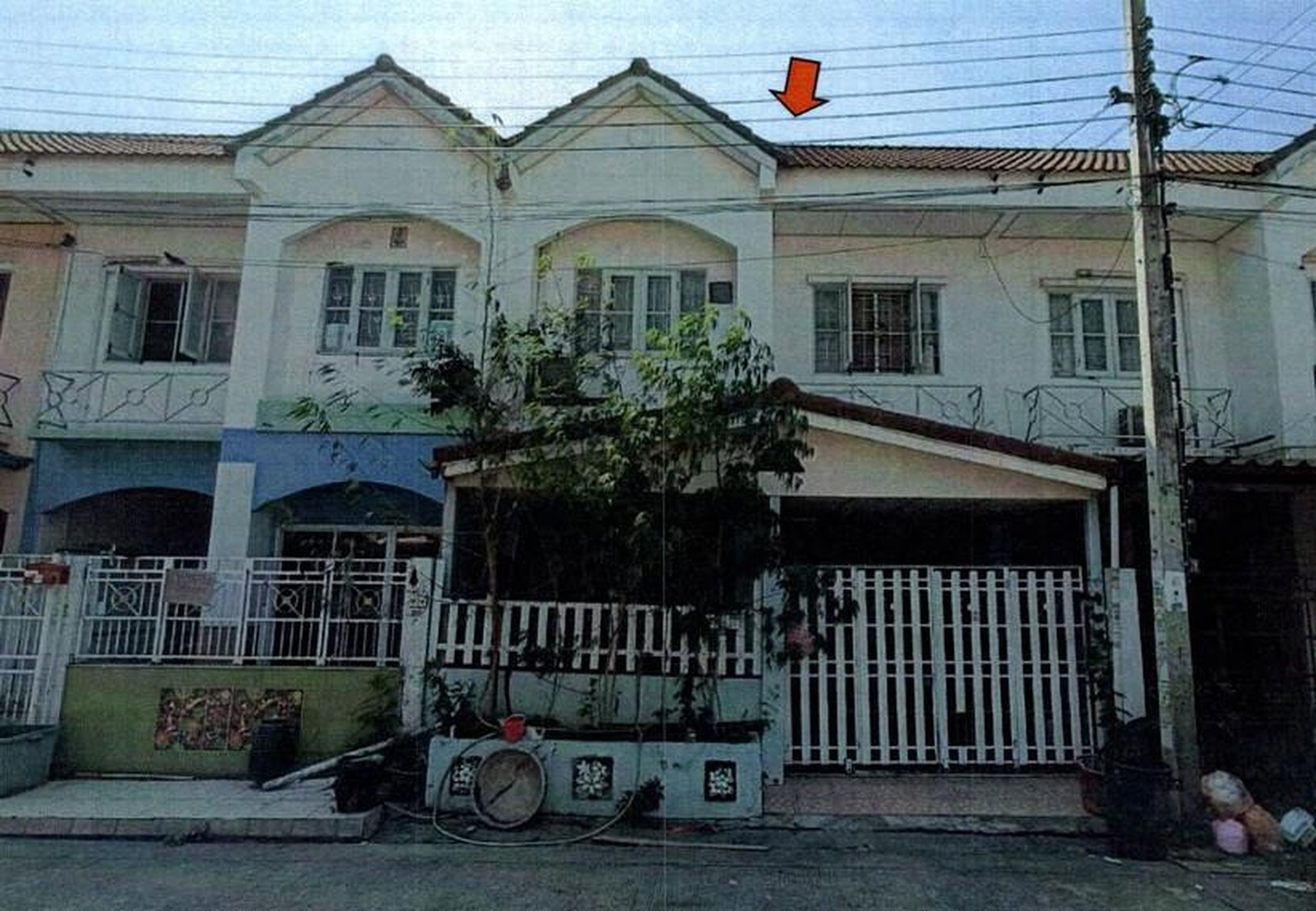 ทรัพย์สถาบันโดย GHB ทาวน์เฮาส์  บางบัวทอง นนทบุรี