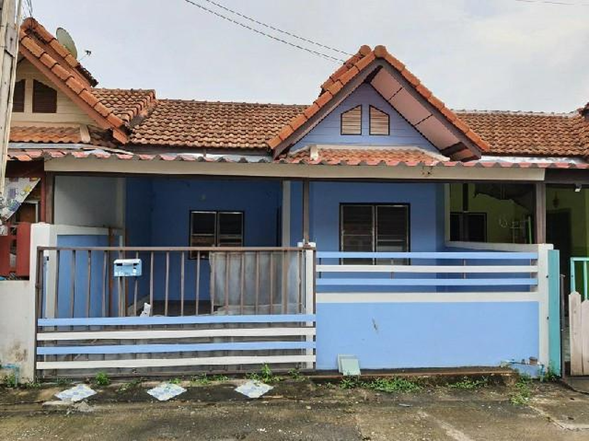 ทรัพย์สถาบันโดย GHB ทาวน์เฮาส์ บางละมุง ชลบุรี