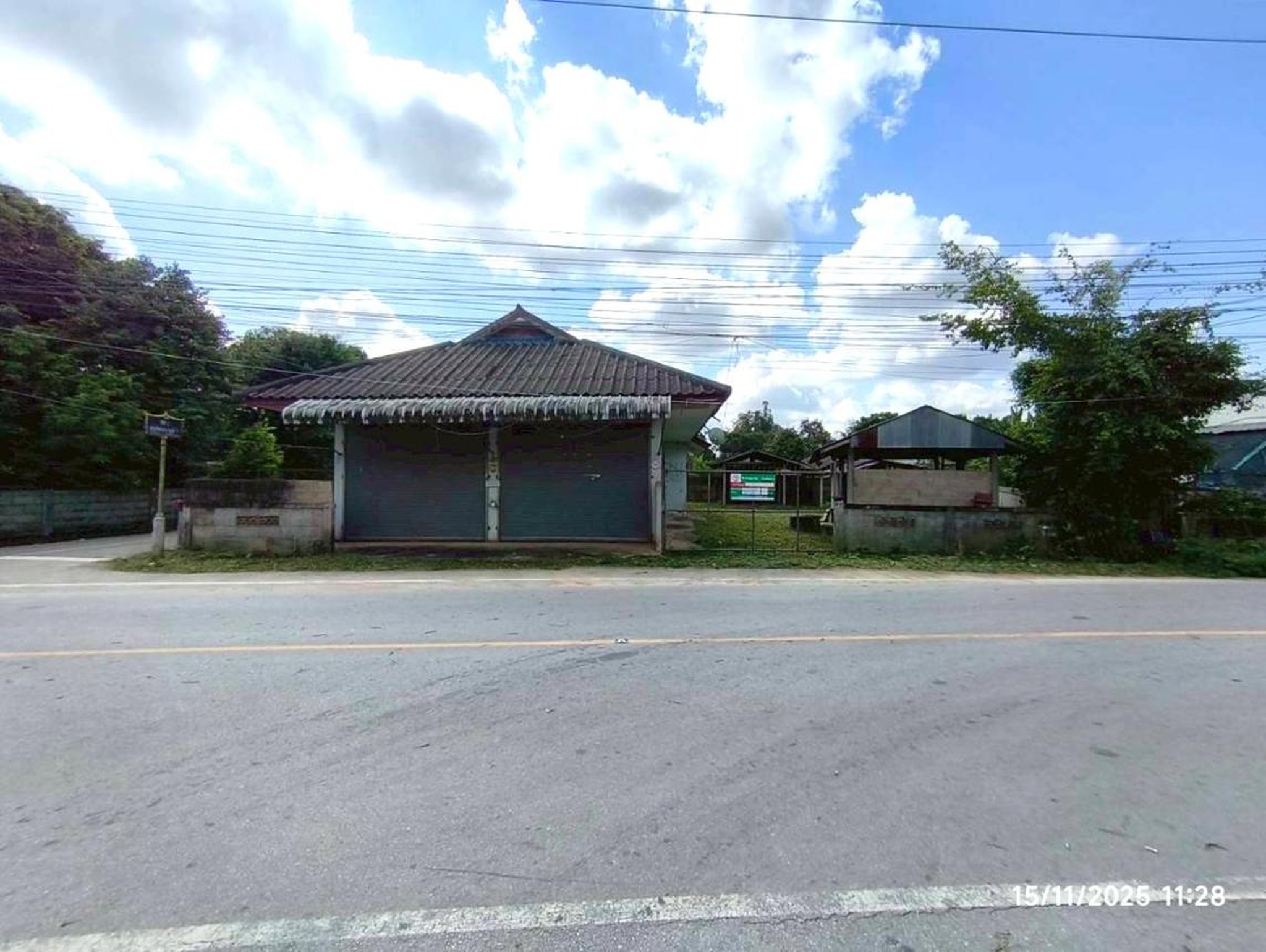 ทรัพย์สถาบันโดย KASIKORNBANK บ้านเดี่ยว ถนนสายบ้านห้วยไคร้-บ้านป่าสักขวาง (ชร.2034)