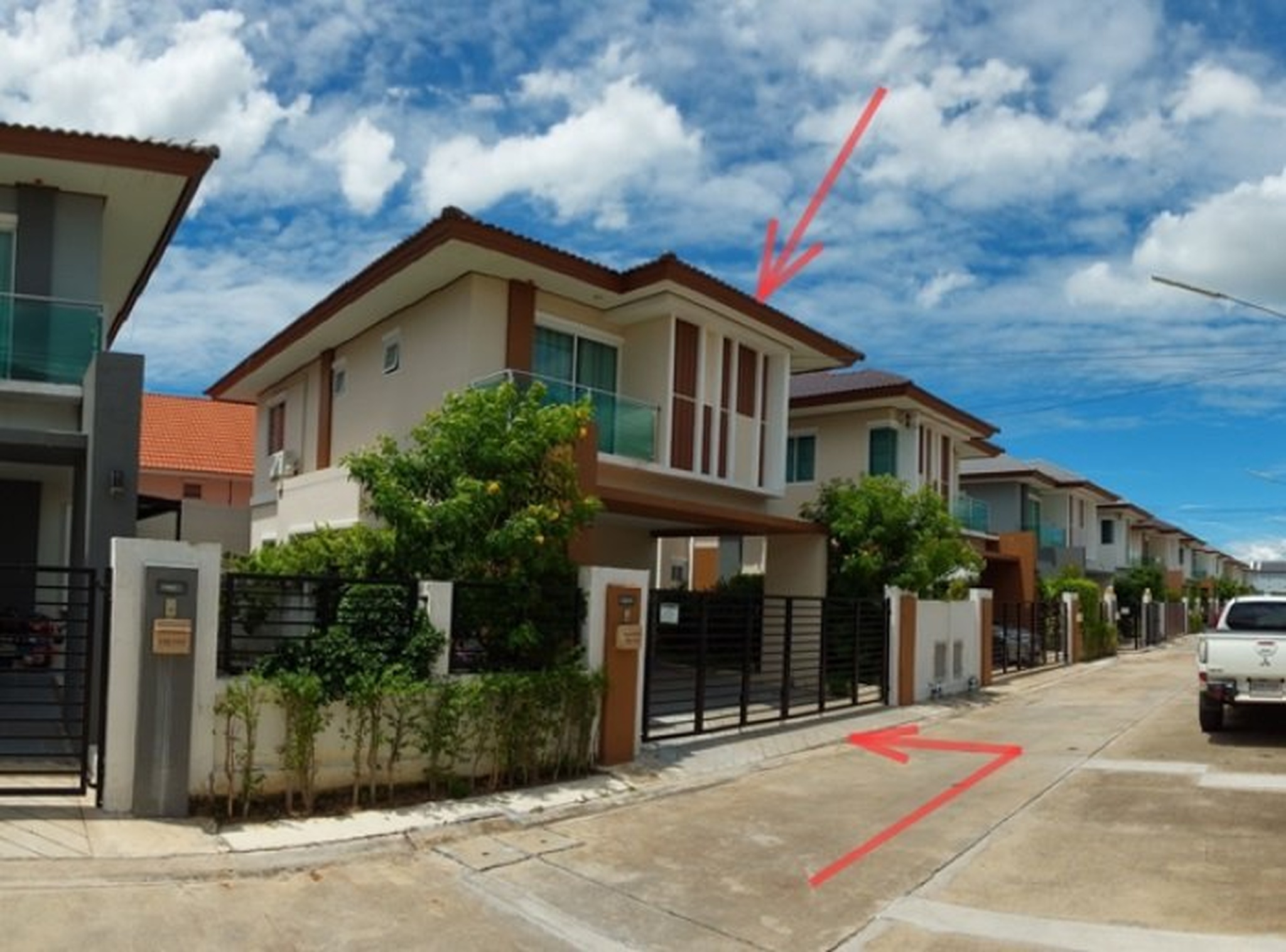 ทรัพย์สถาบันโดย SCB บ้านแฝด