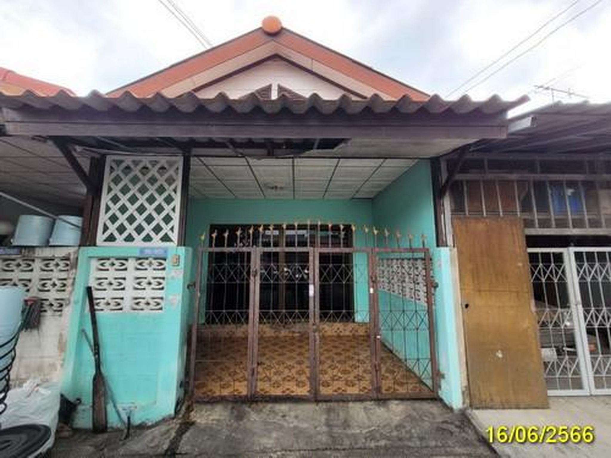ทรัพย์สถาบันโดย GHB ทาวน์เฮาส์ ธัญบุรี ปทุมธานี