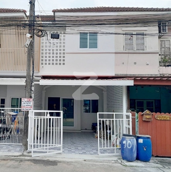หมู่บ้านธนาริน ทาวน์เฮาส์ รีโนเวทใหม่สวยงาม เนื้อที่ 18 ตรว. ในแหล่งชุมชน  ติดถนนสายไหม เดินทางสะดวก
