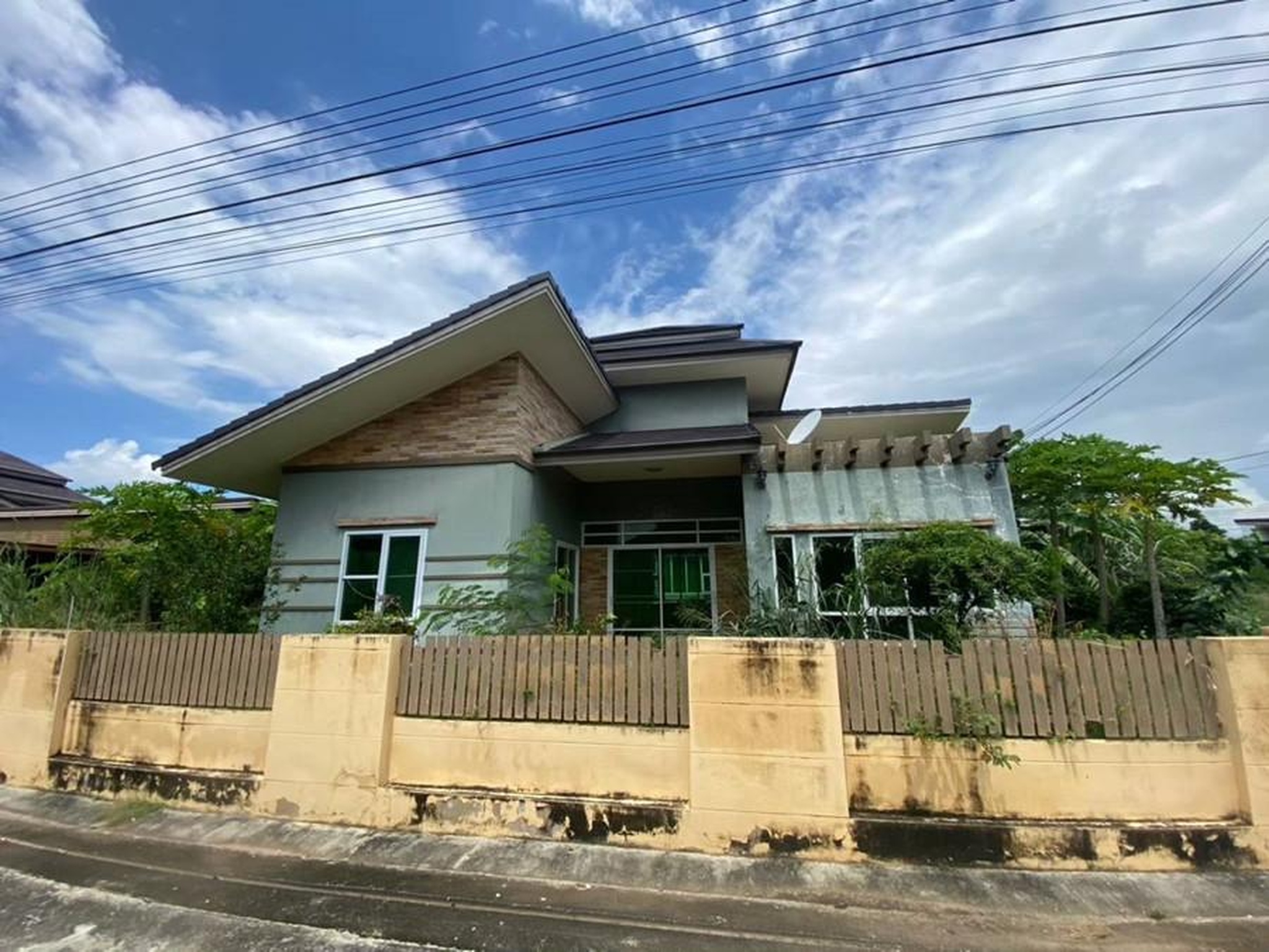 ทรัพย์สถาบันโดย GHB บ้านเดี่ยว พัฒนานิคม ลพบุรี