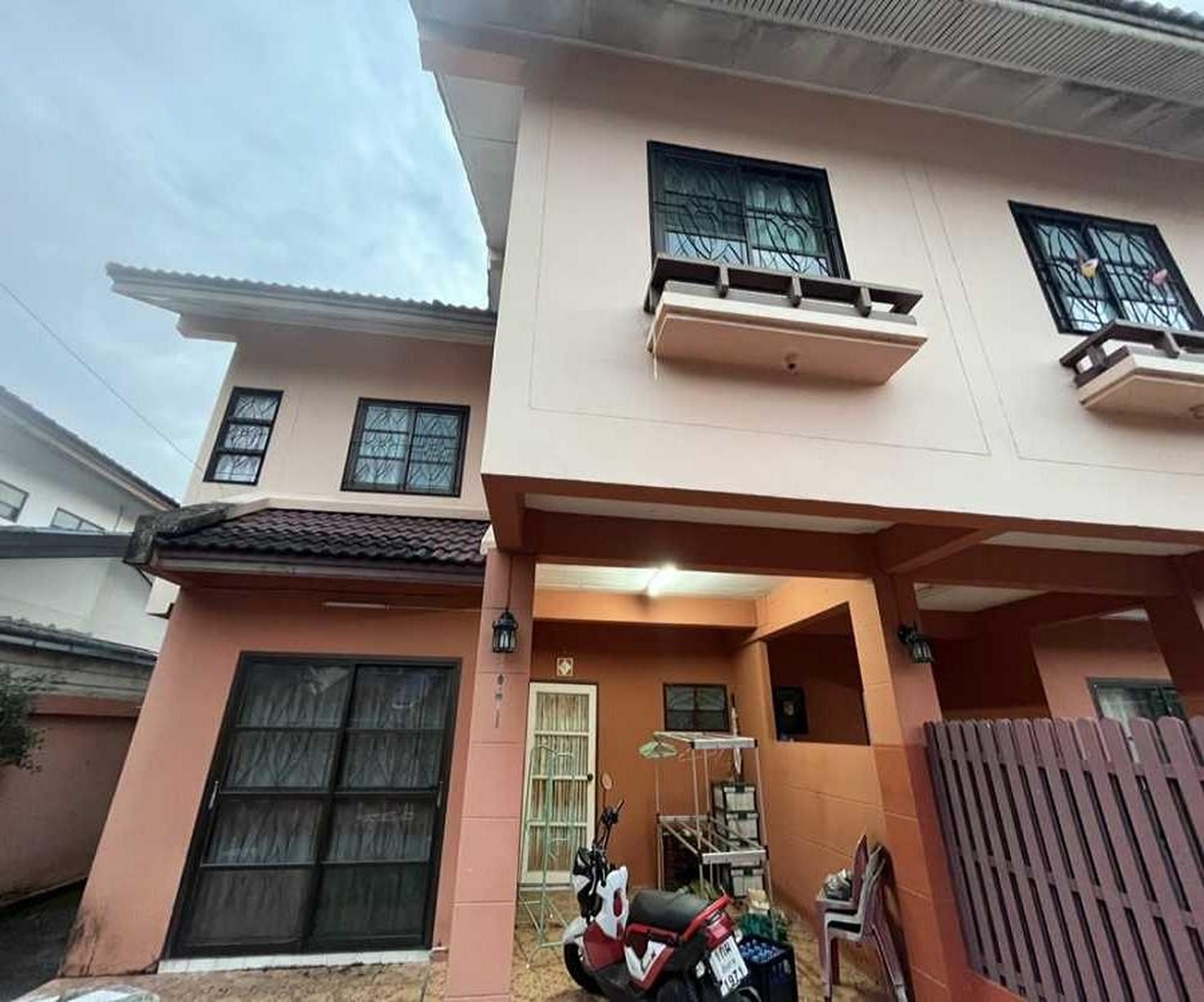 ทรัพย์สถาบันโดย GHB บ้านแฝด เมืองเชียงราย เชียงราย