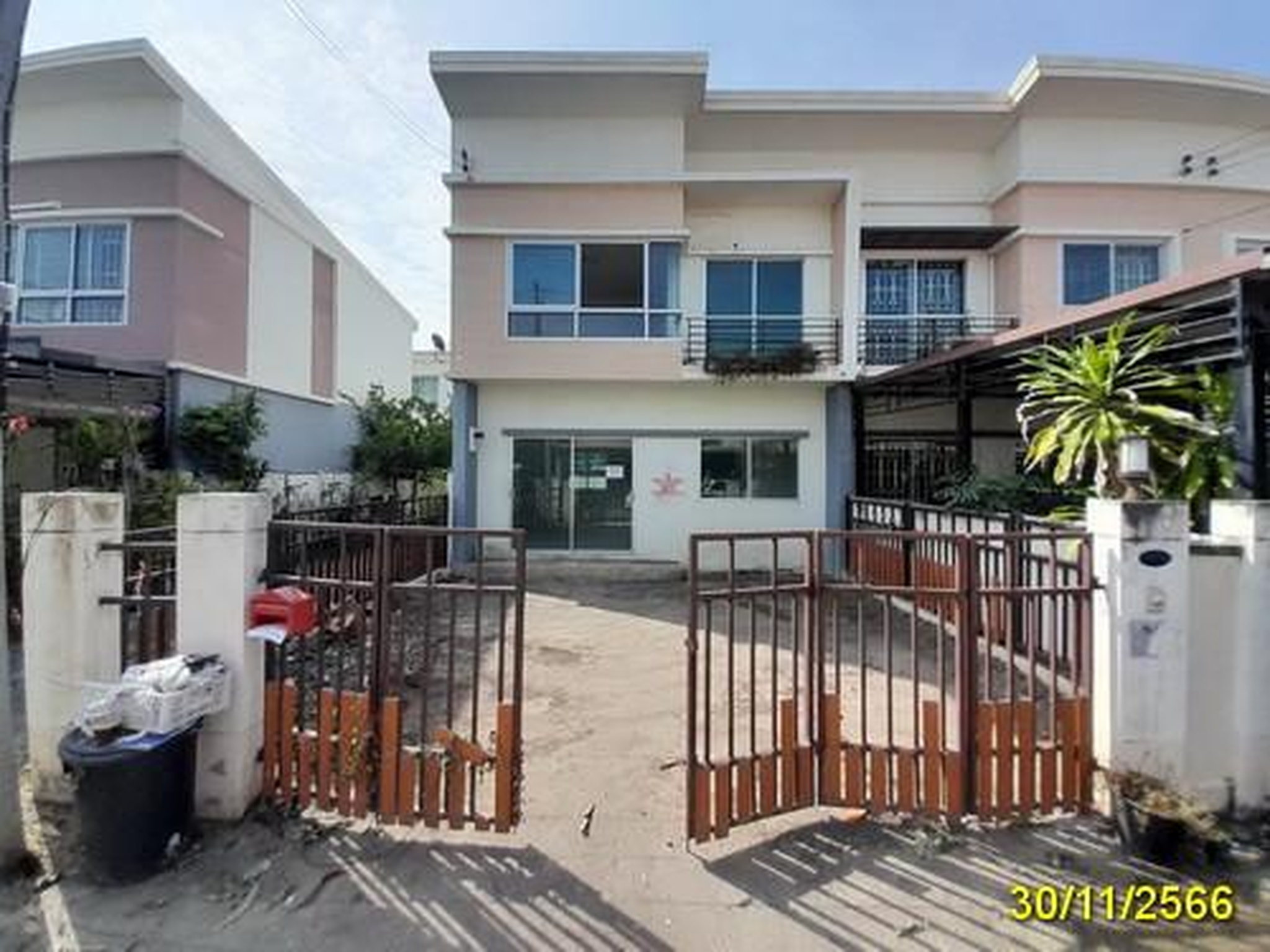 ทรัพย์สถาบันโดย GHB ทาวน์เฮาส์ เมืองปทุมธานี ปทุมธานี