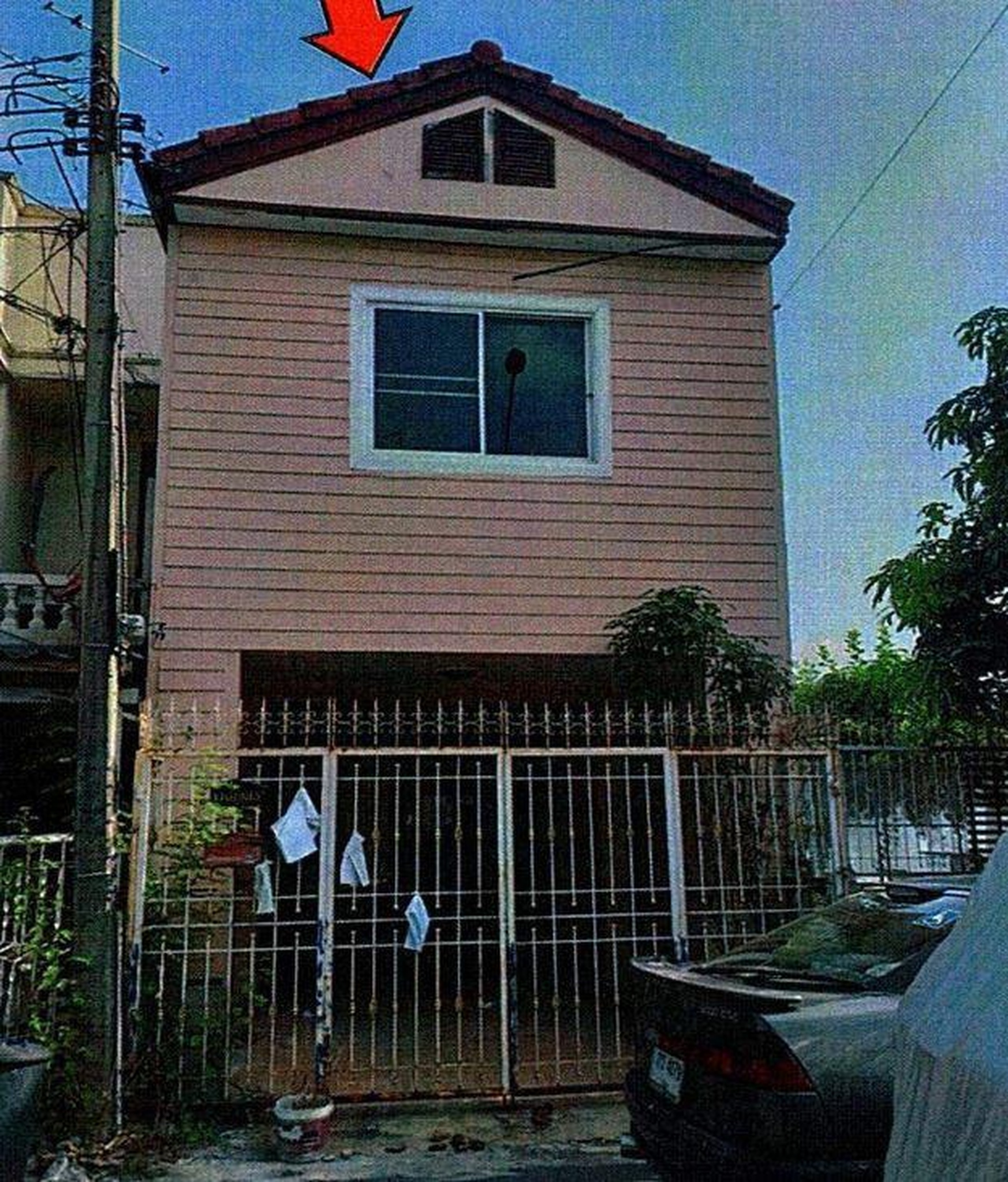 ทรัพย์สถาบันโดย GHB ทาวน์เฮาส์ หมู่บ้านรุ่งเรืองเฮ้าส์ โครงการ 1 (Roong Rueang House 1)