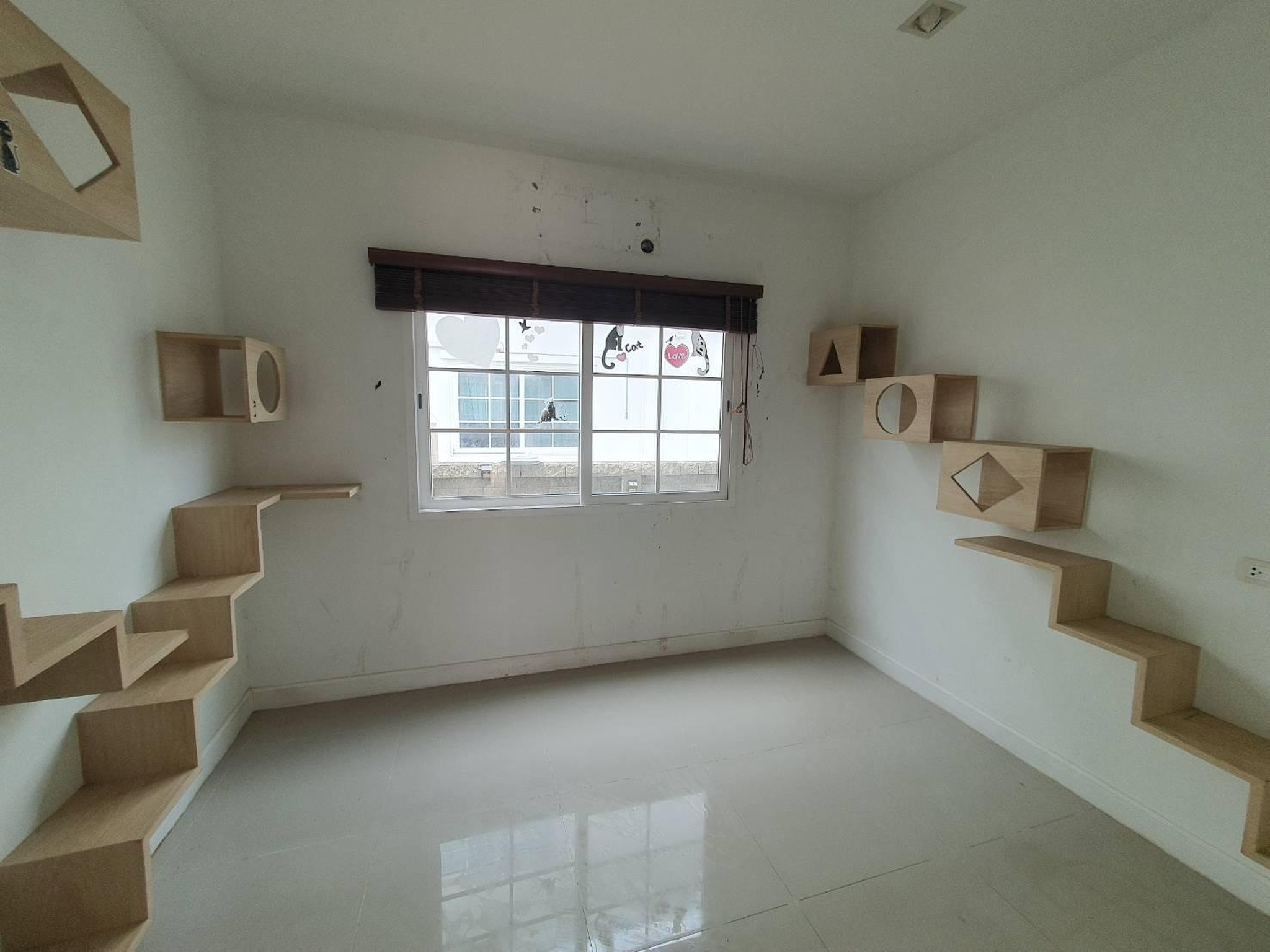 ทรัพย์สถาบันโดย GHB บ้านแฝด จอมทอง กรุงเทพมหานคร